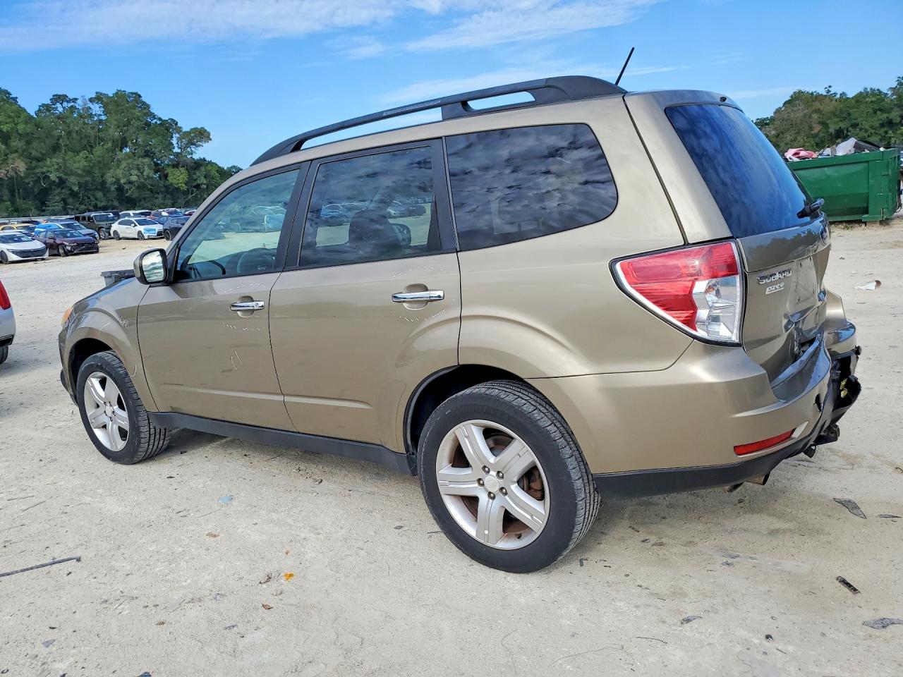 2009 Subaru Forester 2.5x Premium Tan vin: JF2SH63619H719987