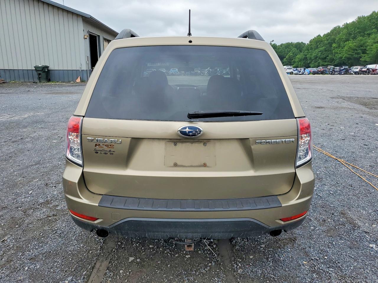 2009 Subaru Forester 2.5x Premium Gold vin: JF2SH63619H760152