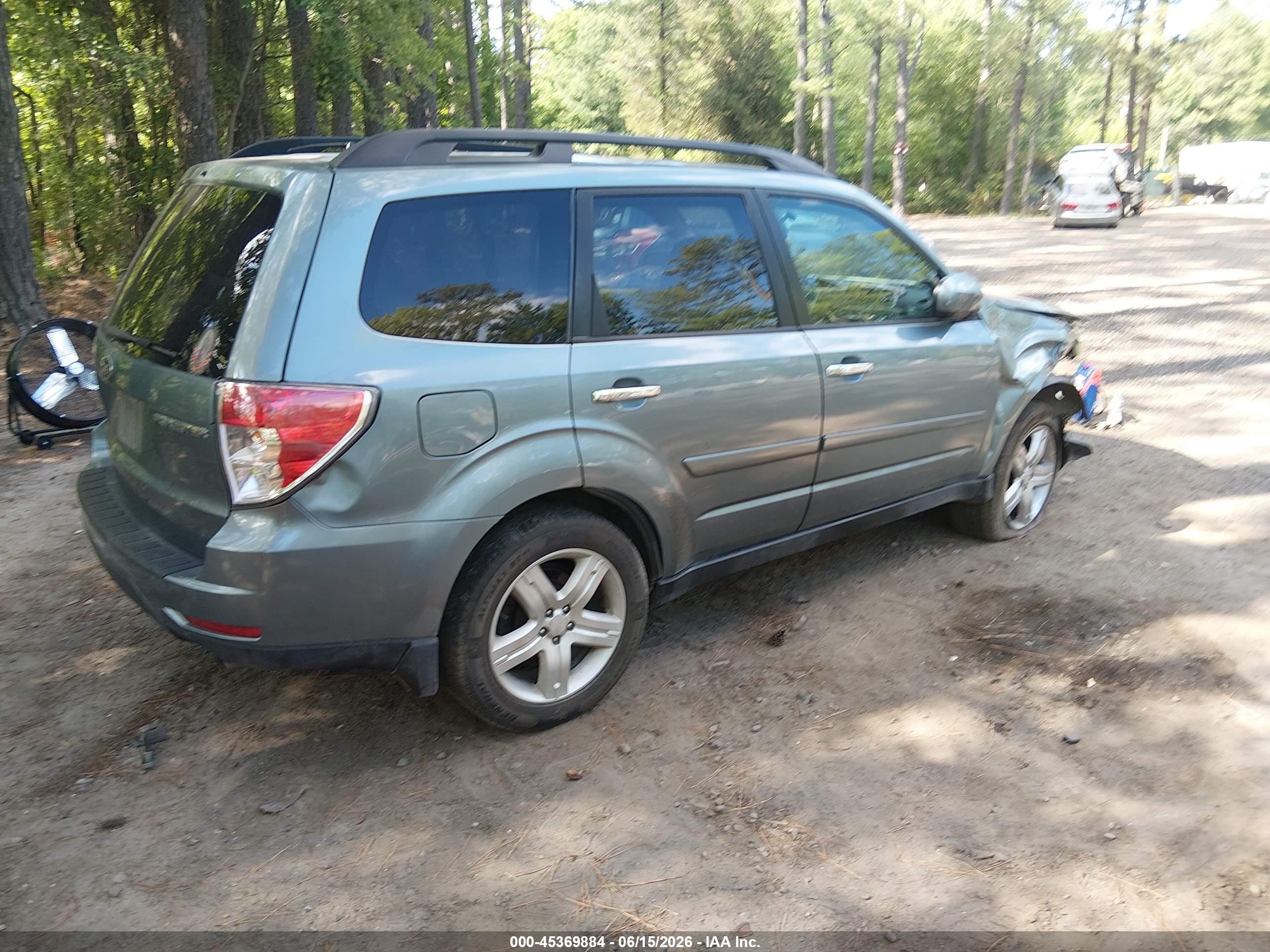 2009 Subaru Forester 2.5x Light Blue vin: JF2SH63619H771202
