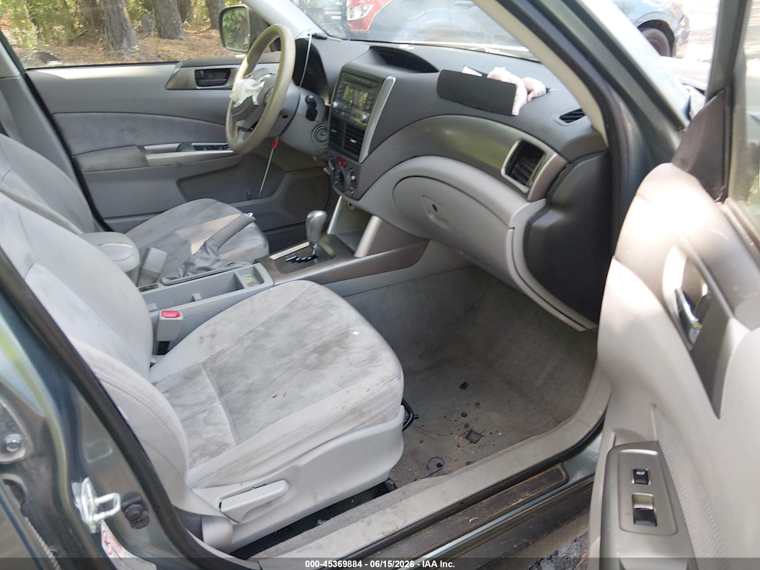 2009 Subaru Forester 2.5x Light Blue vin: JF2SH63619H771202