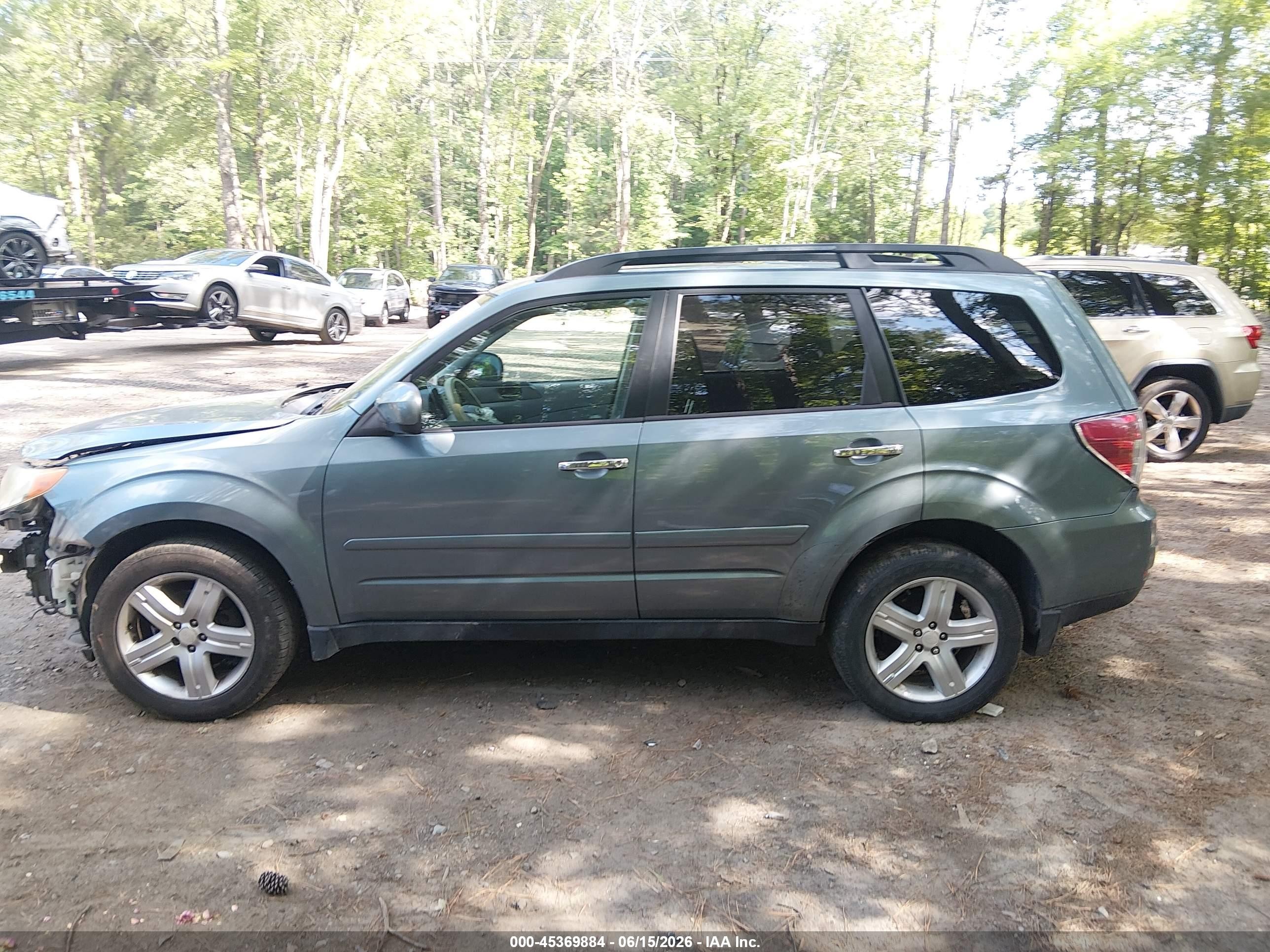 2009 Subaru Forester 2.5x Light Blue vin: JF2SH63619H771202