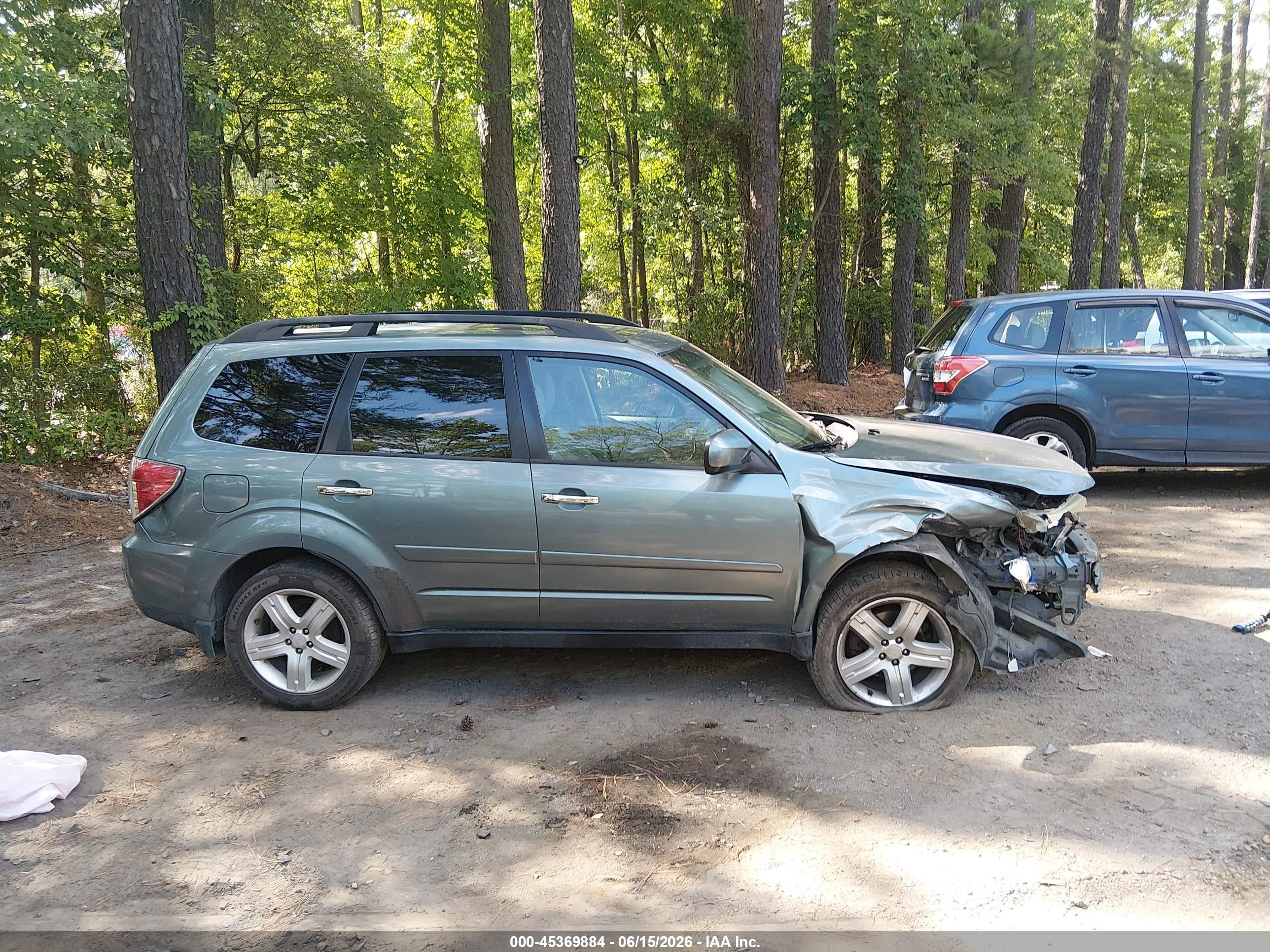 2009 Subaru Forester 2.5x Light Blue vin: JF2SH63619H771202