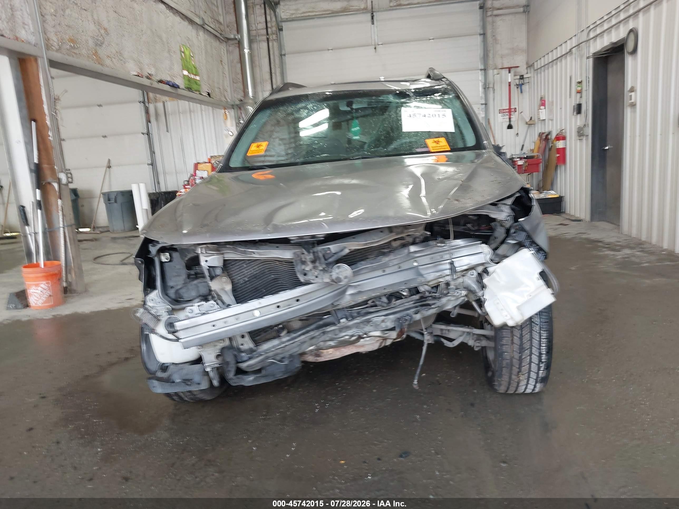 2009 Subaru Forester 2.5x Silver vin: JF2SH63619H785441