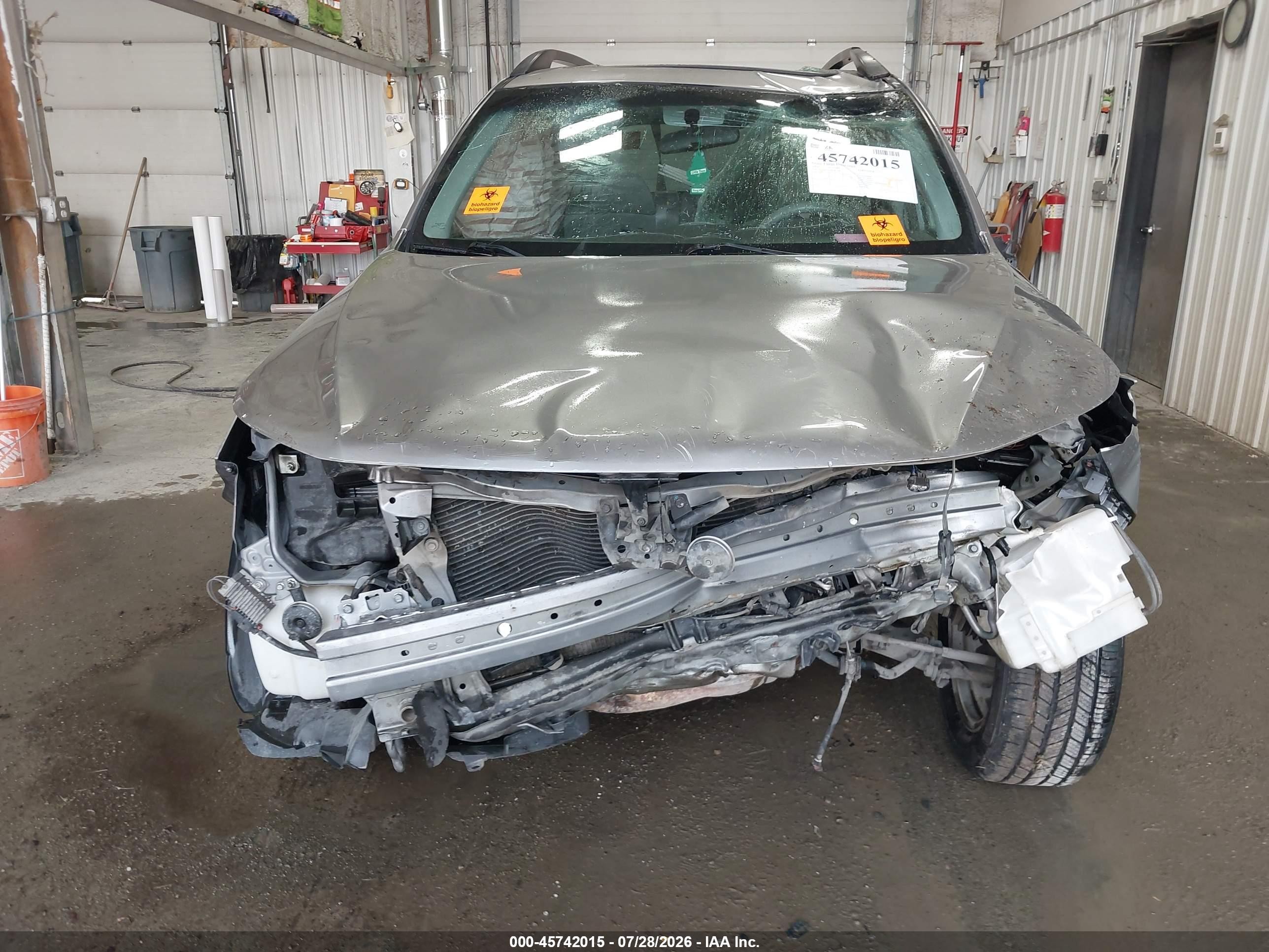2009 Subaru Forester 2.5x Silver vin: JF2SH63619H785441