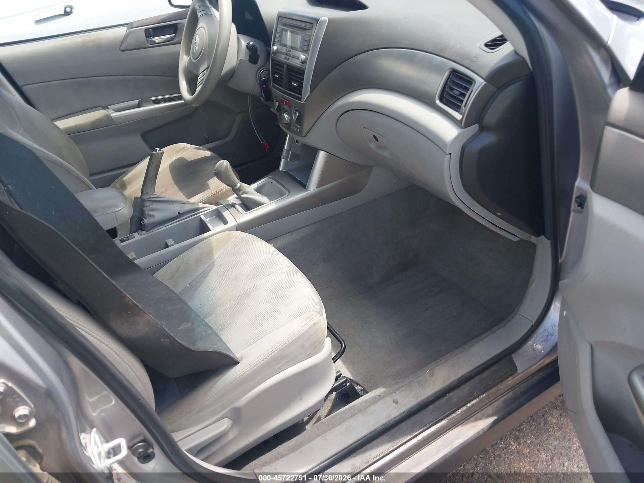 2009 Subaru Forester 2.5x Silver vin: JF2SH63629G746346