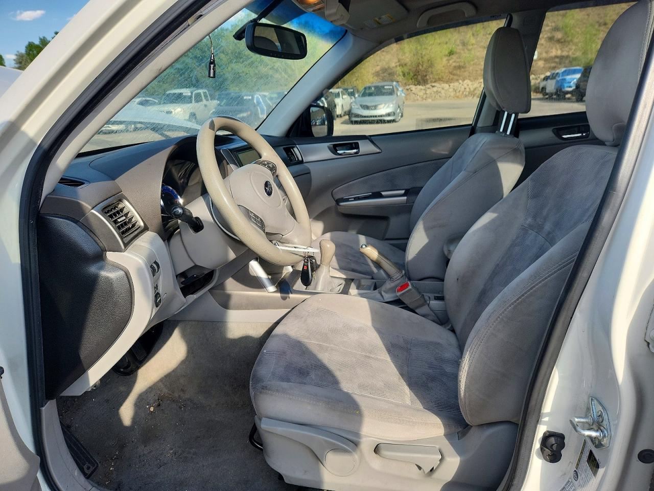 2009 Subaru Forester 2.5x Premium Белый vin: JF2SH63629G794140