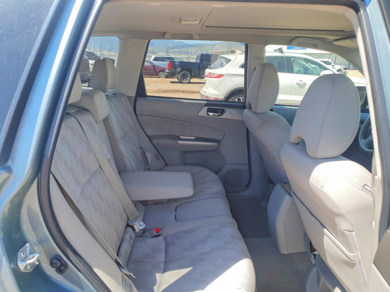 2009 Subaru Forester 2.5x Premium Blue vin: JF2SH63629H786839