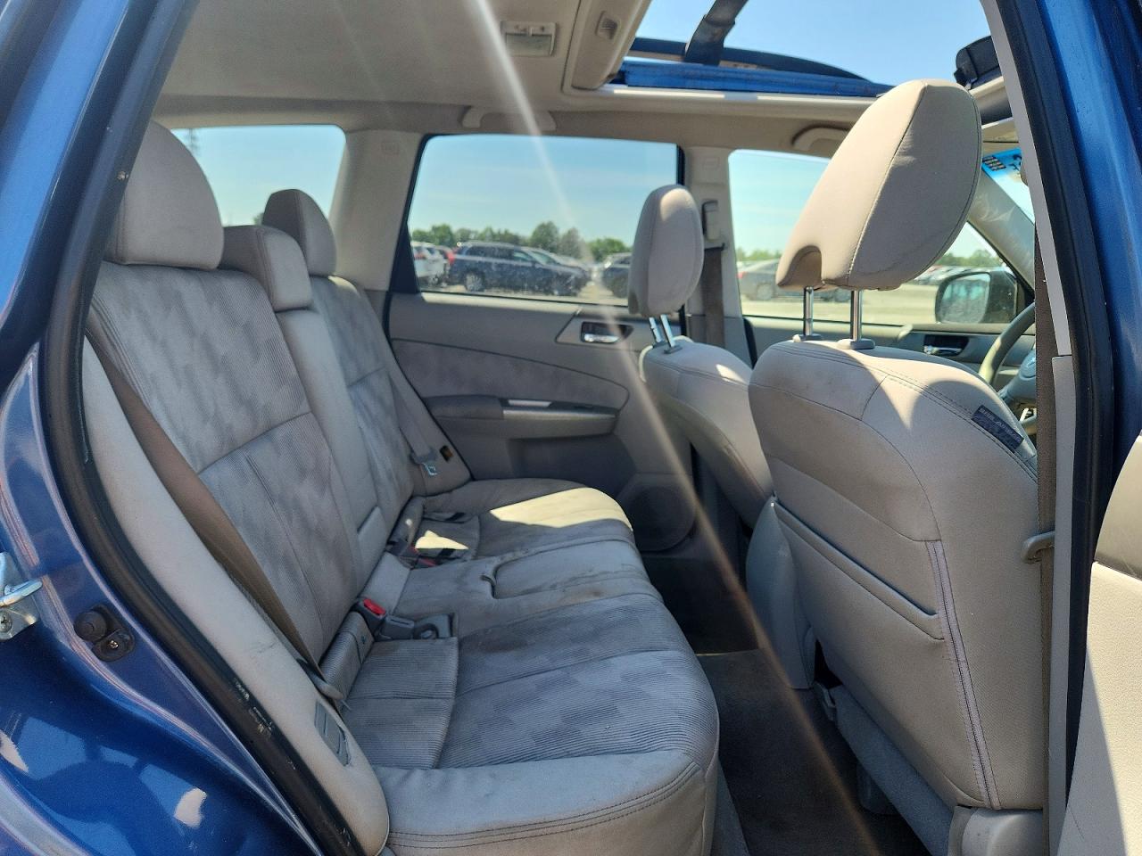 2009 Subaru Forester 2.5x Premium Blue vin: JF2SH63639H706724
