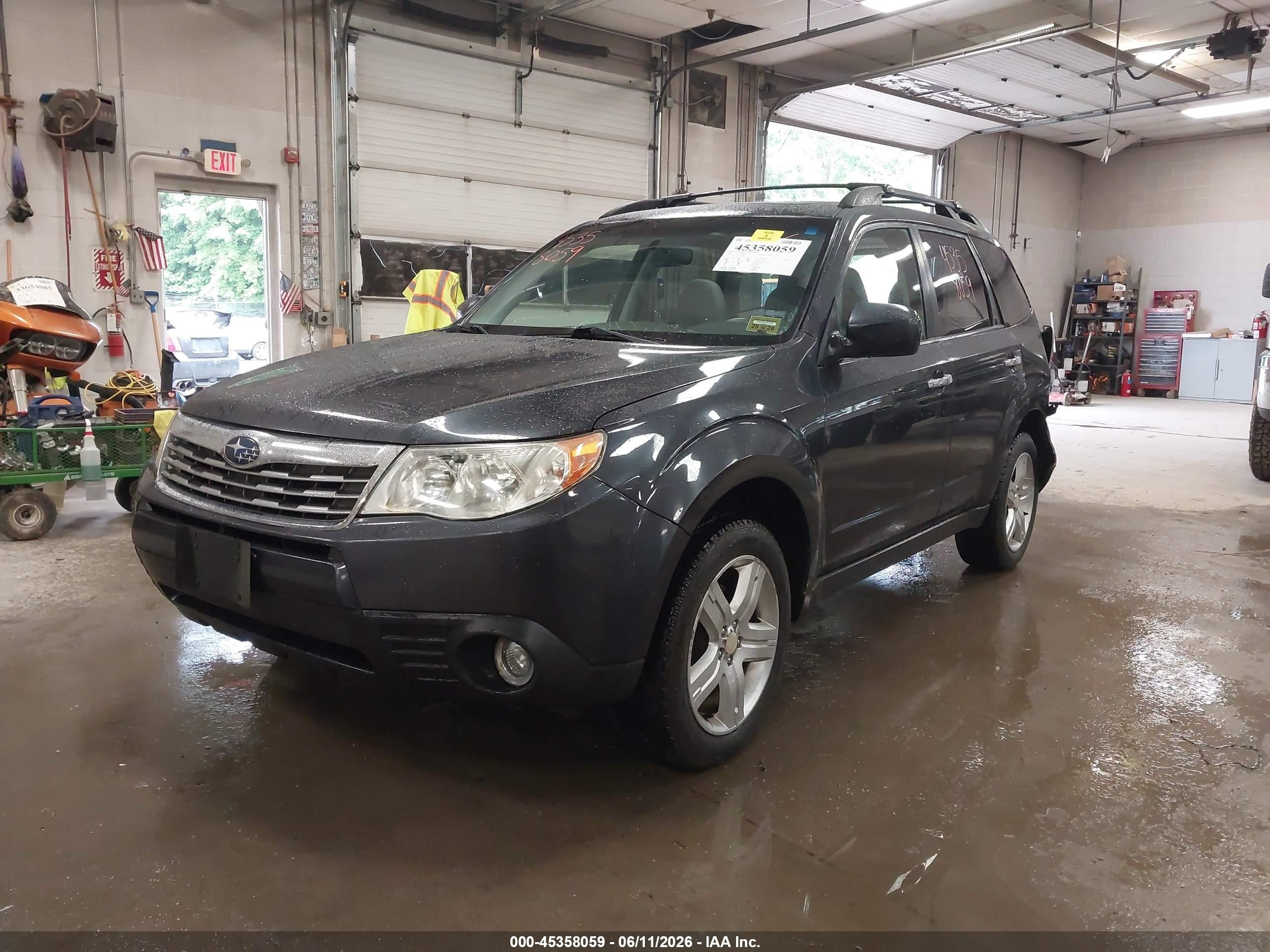 2009 Subaru Forester 2.5x Blue vin: JF2SH63639H788440