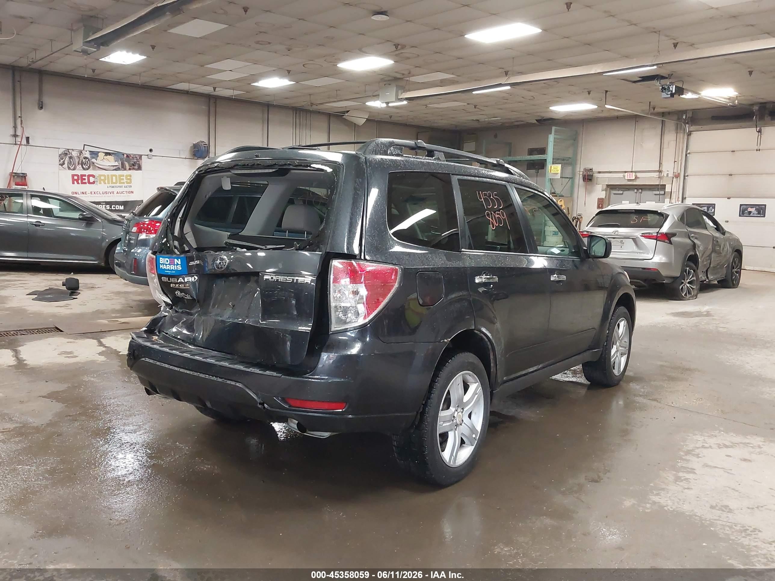 2009 Subaru Forester 2.5x Blue vin: JF2SH63639H788440