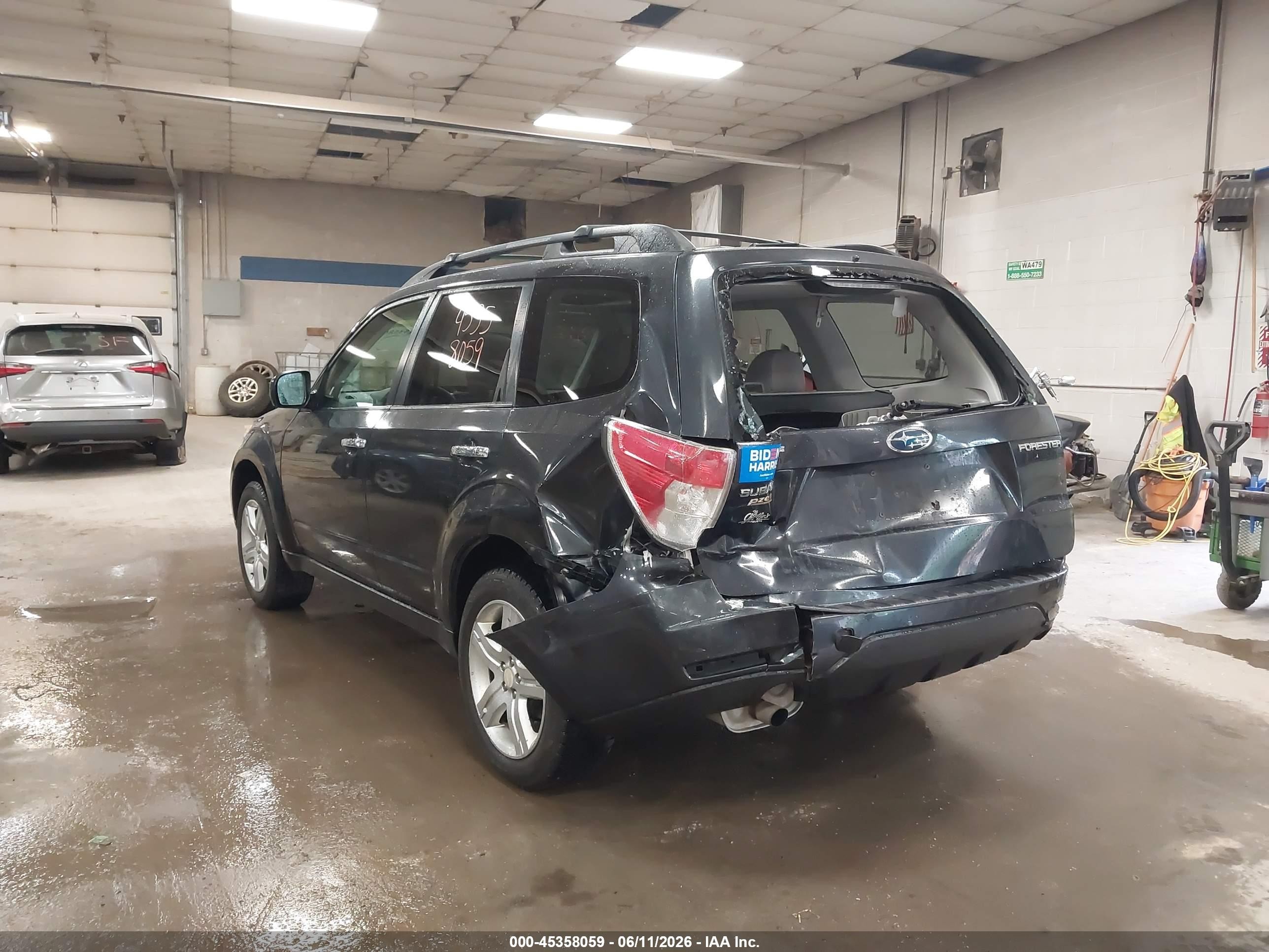 2009 Subaru Forester 2.5x Blue vin: JF2SH63639H788440