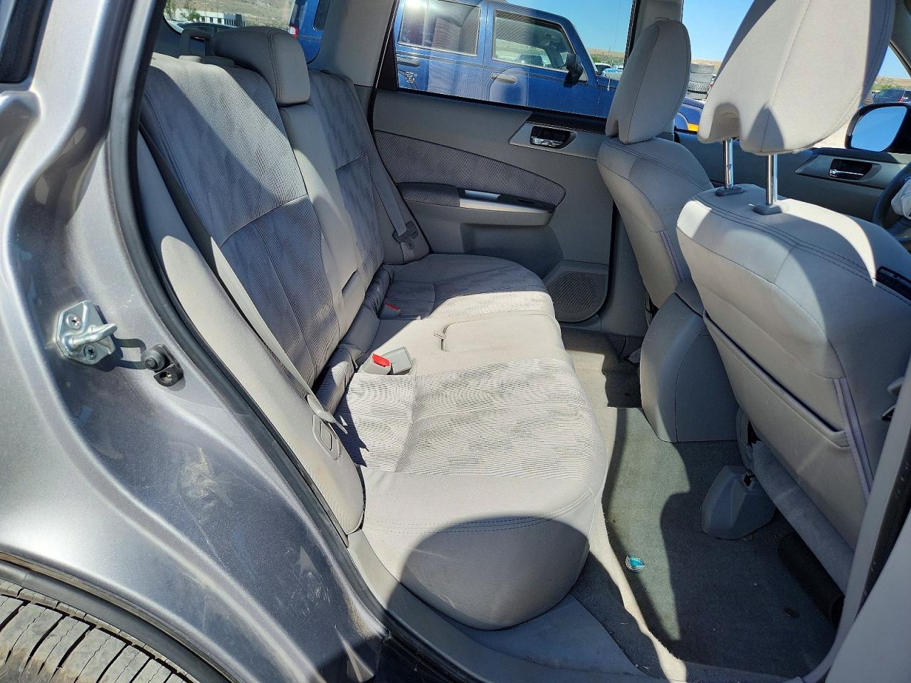 2009 Subaru Forester 2.5x Premium Серебряный vin: JF2SH63649G729466