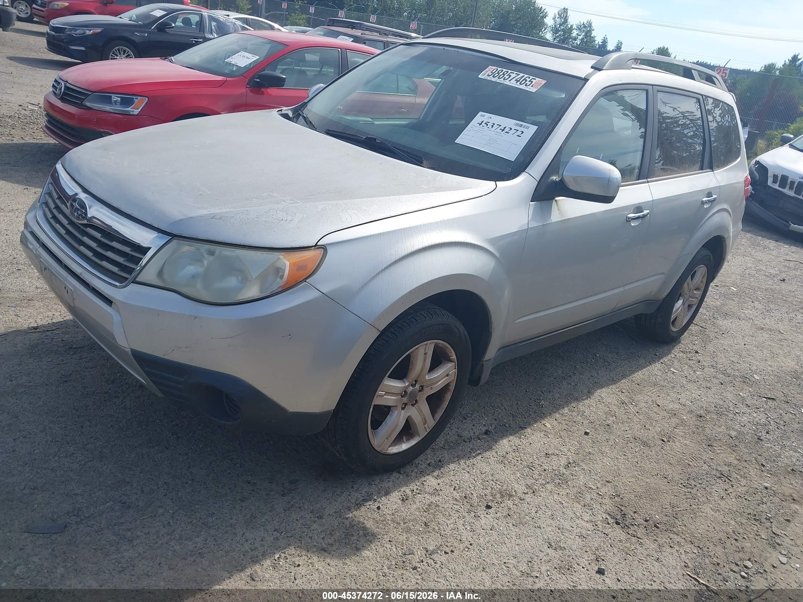 2009 Subaru Forester 2.5x Silver vin: JF2SH63649H728232