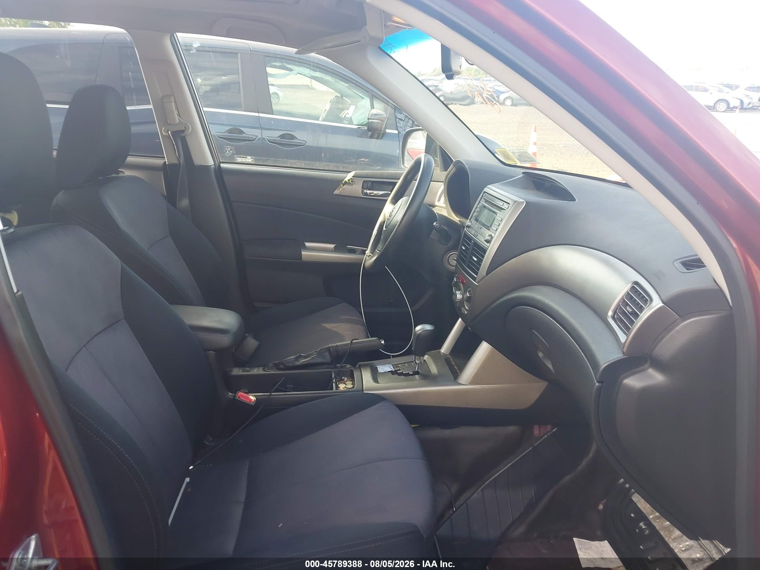 2009 Subaru Forester 2.5x Красный vin: JF2SH63649H756581
