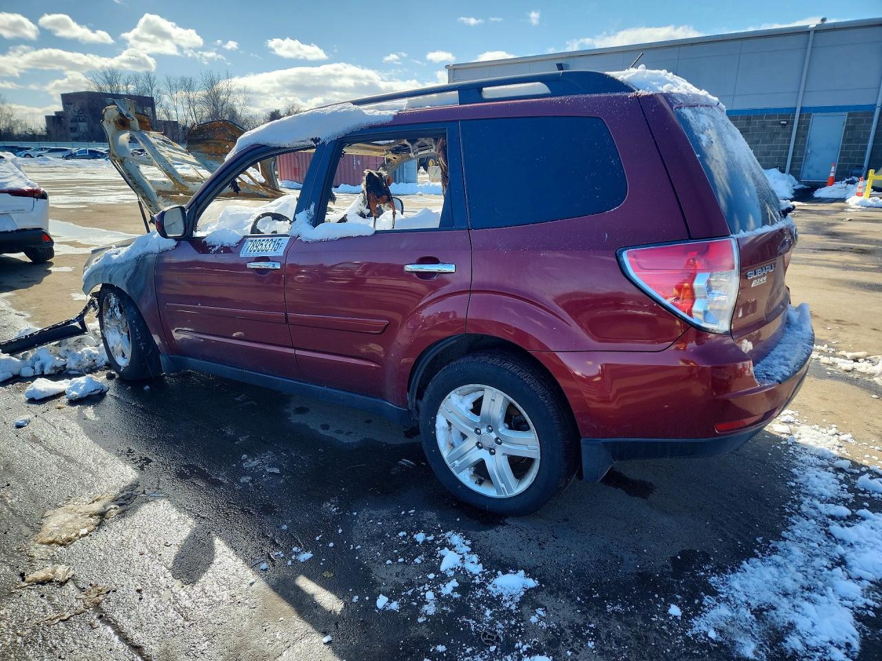 2009 Subaru Forester Red vin: JF2SH63649H761120