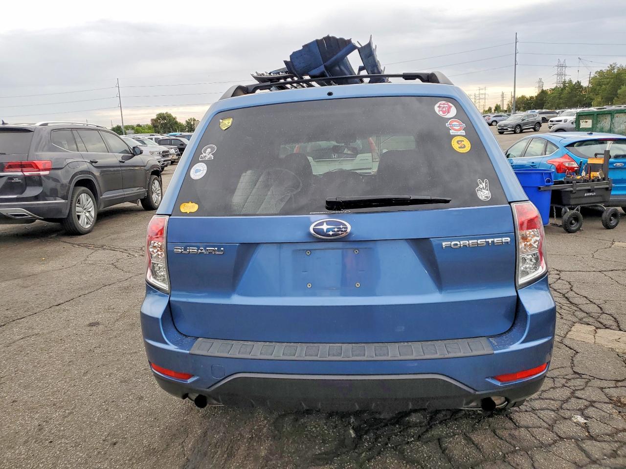 2009 Subaru Forester 2.5x Premium Blue vin: JF2SH63649H765880