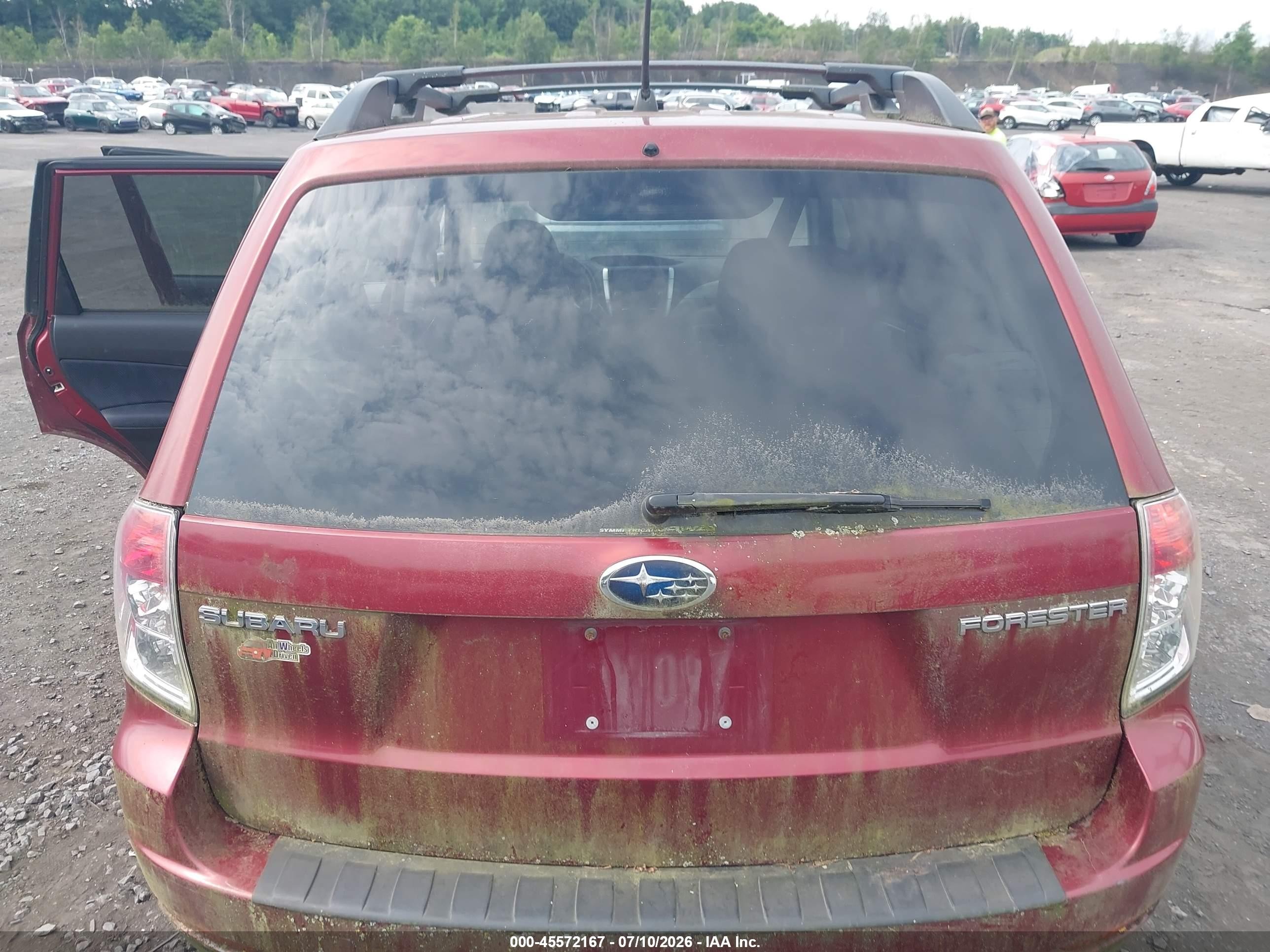 2009 Subaru Forester 2.5x Red vin: JF2SH63659G749015
