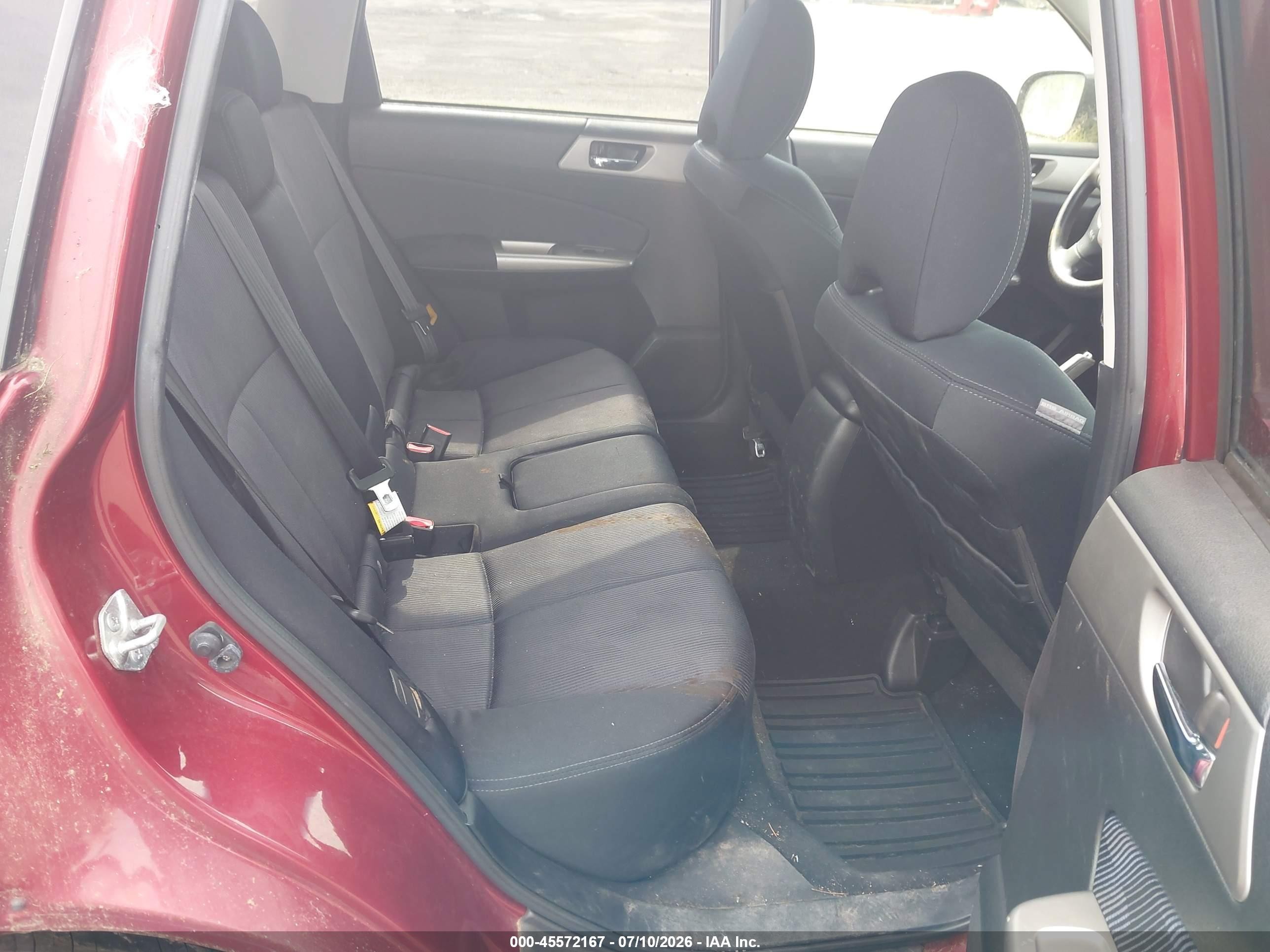 2009 Subaru Forester 2.5x Red vin: JF2SH63659G749015