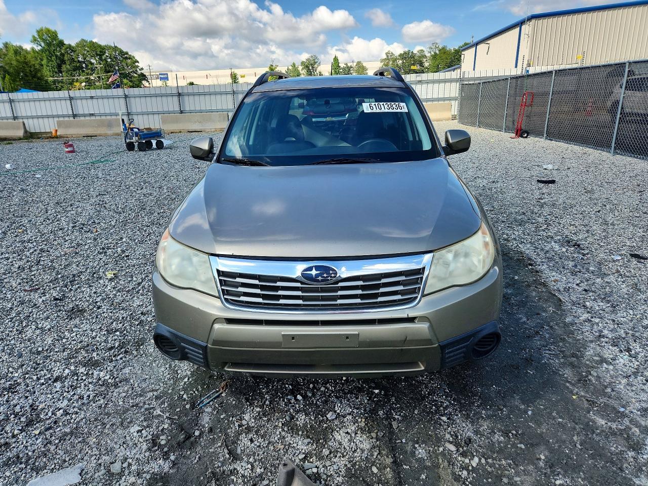 2009 Subaru Forester 2.5x Premium Tan vin: JF2SH63659H704814