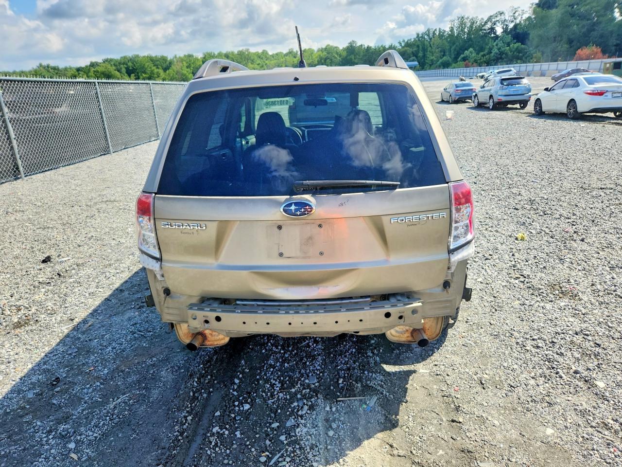 2009 Subaru Forester 2.5x Premium Tan vin: JF2SH63659H704814
