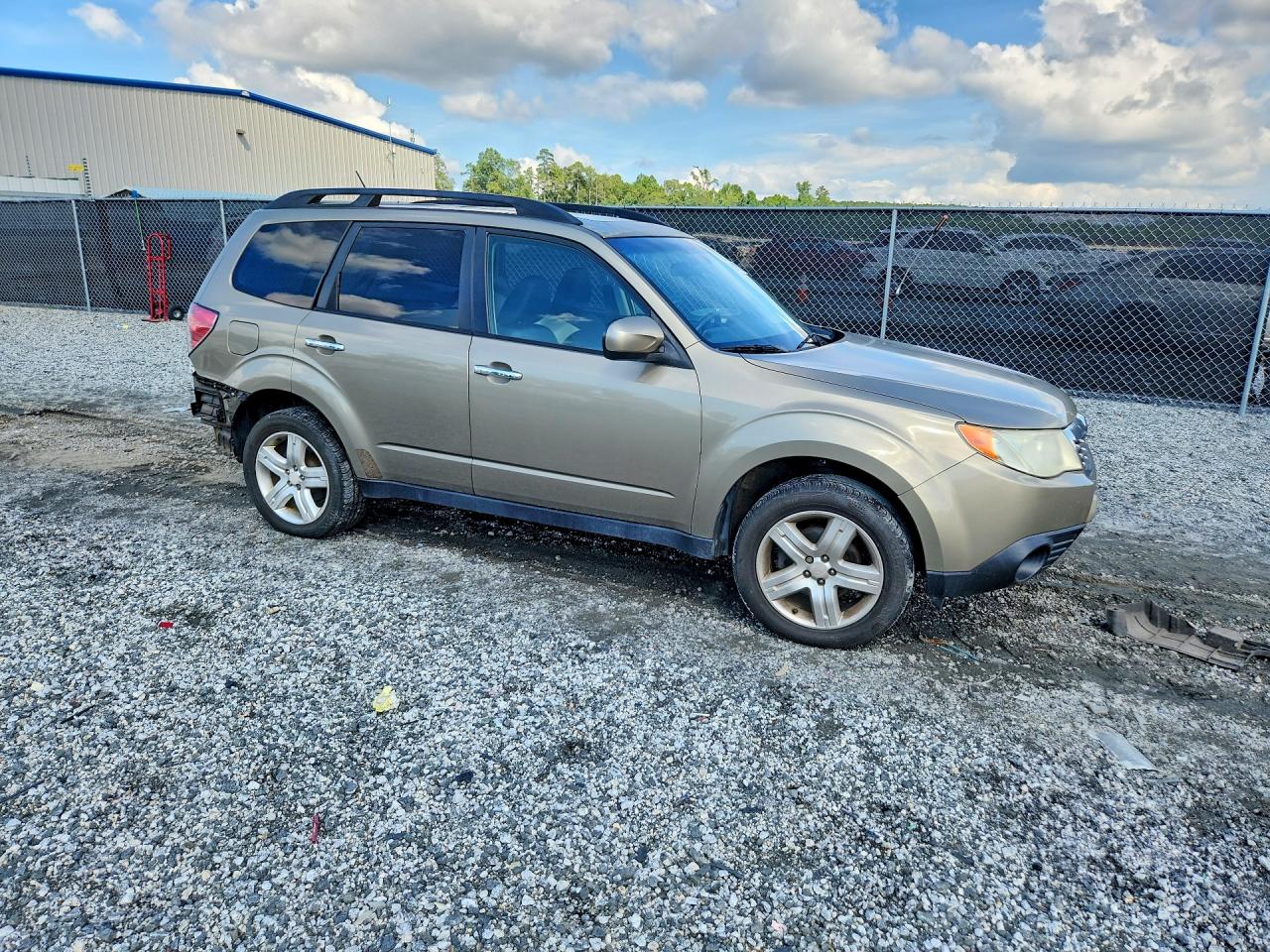2009 Subaru Forester 2.5x Premium Tan vin: JF2SH63659H704814