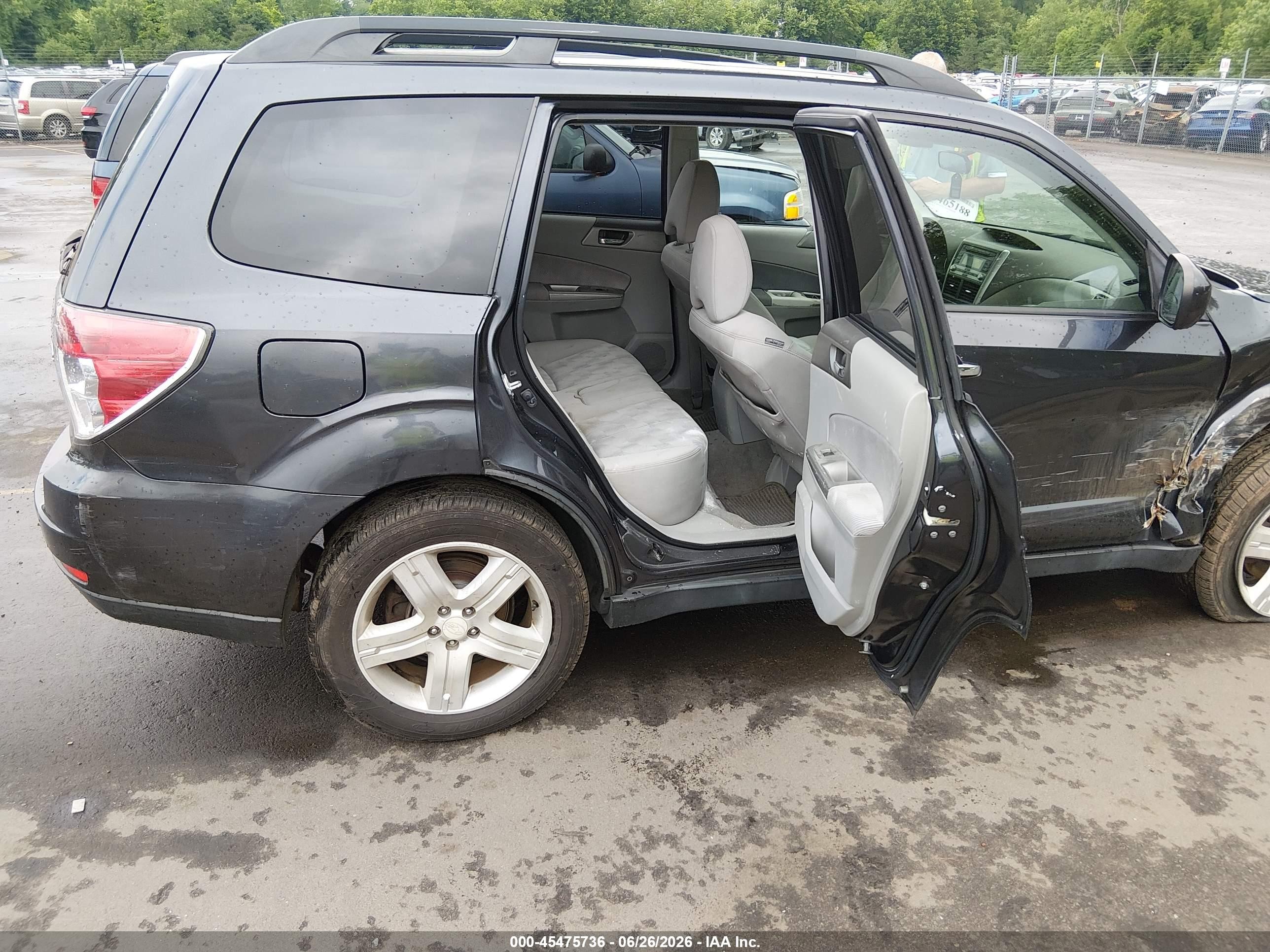 2009 Subaru Forester 2.5x Blue vin: JF2SH63659H705879