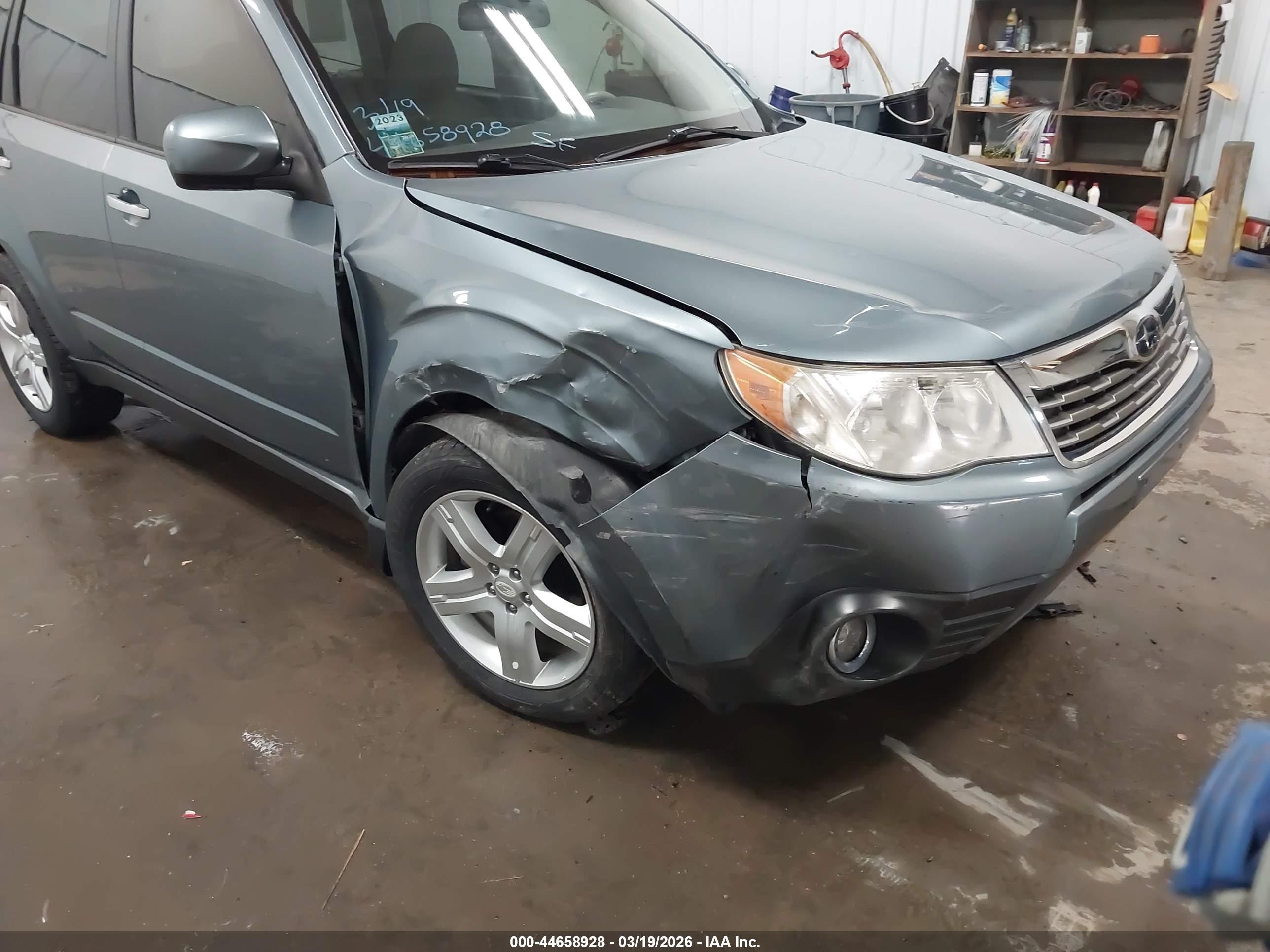 2009 Subaru Forester 2.5x Light Blue vin: JF2SH63659H778010