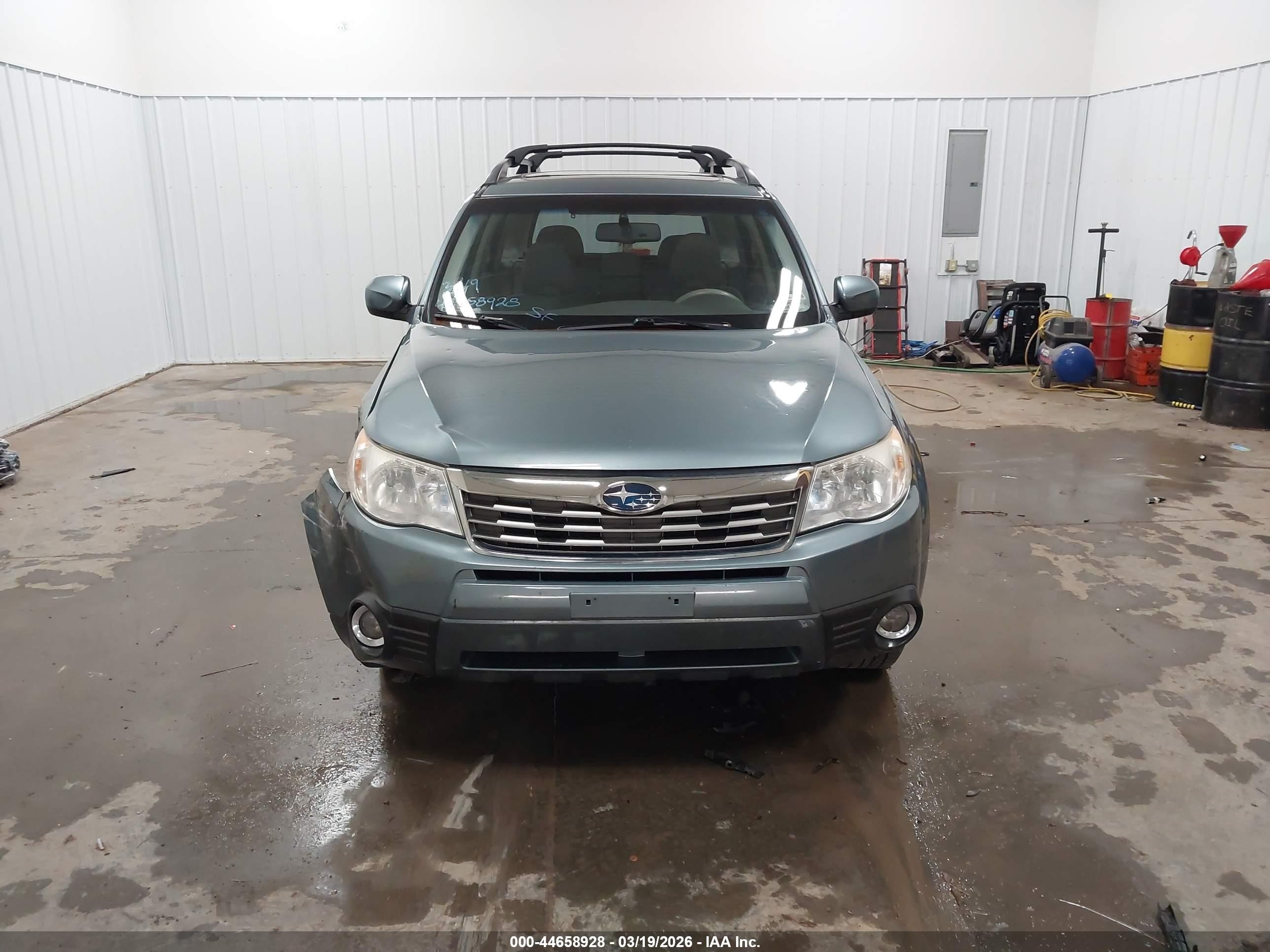 2009 Subaru Forester 2.5x Light Blue vin: JF2SH63659H778010