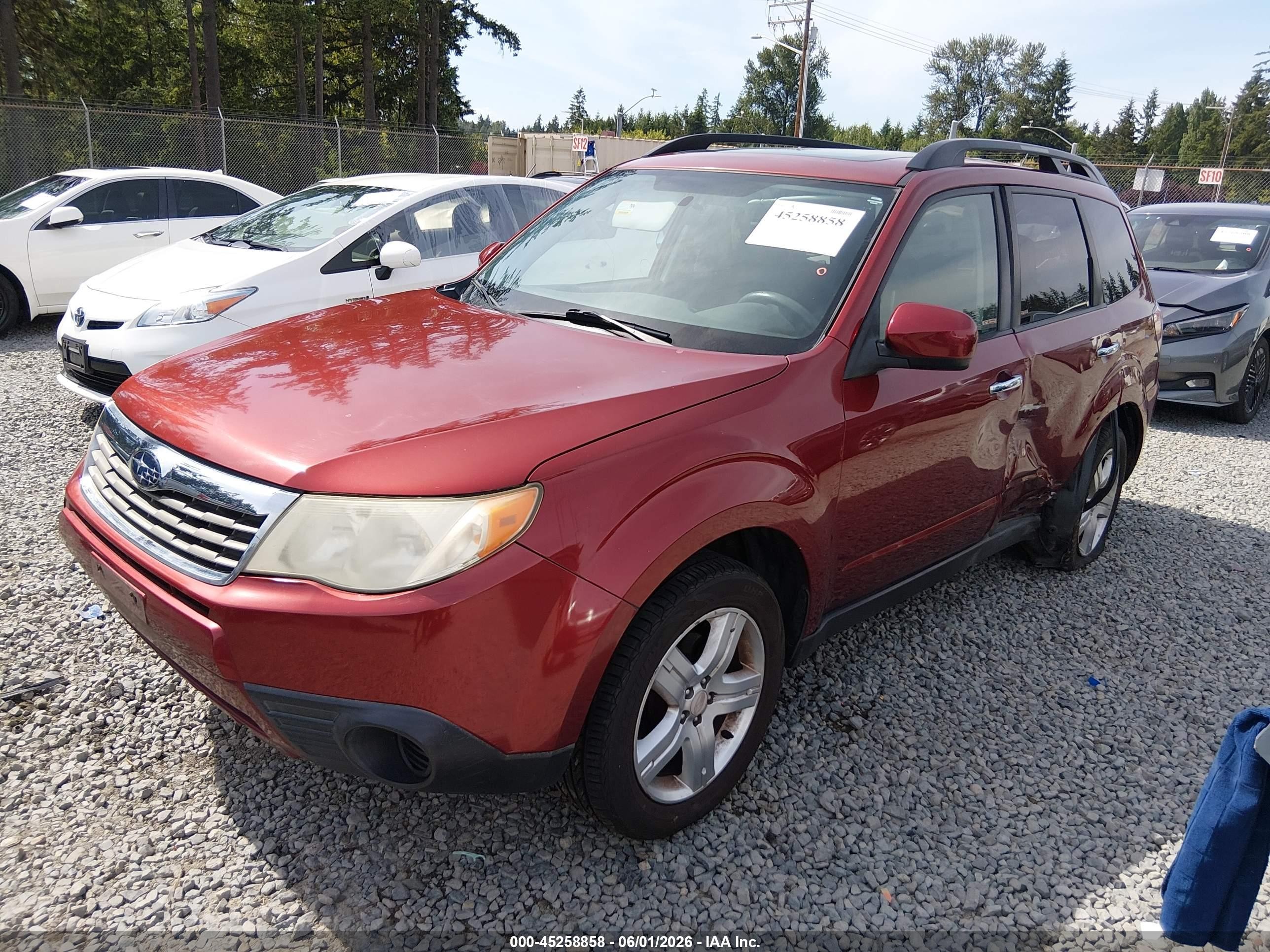 2009 Subaru Forester 2.5x Red vin: JF2SH63669H710685