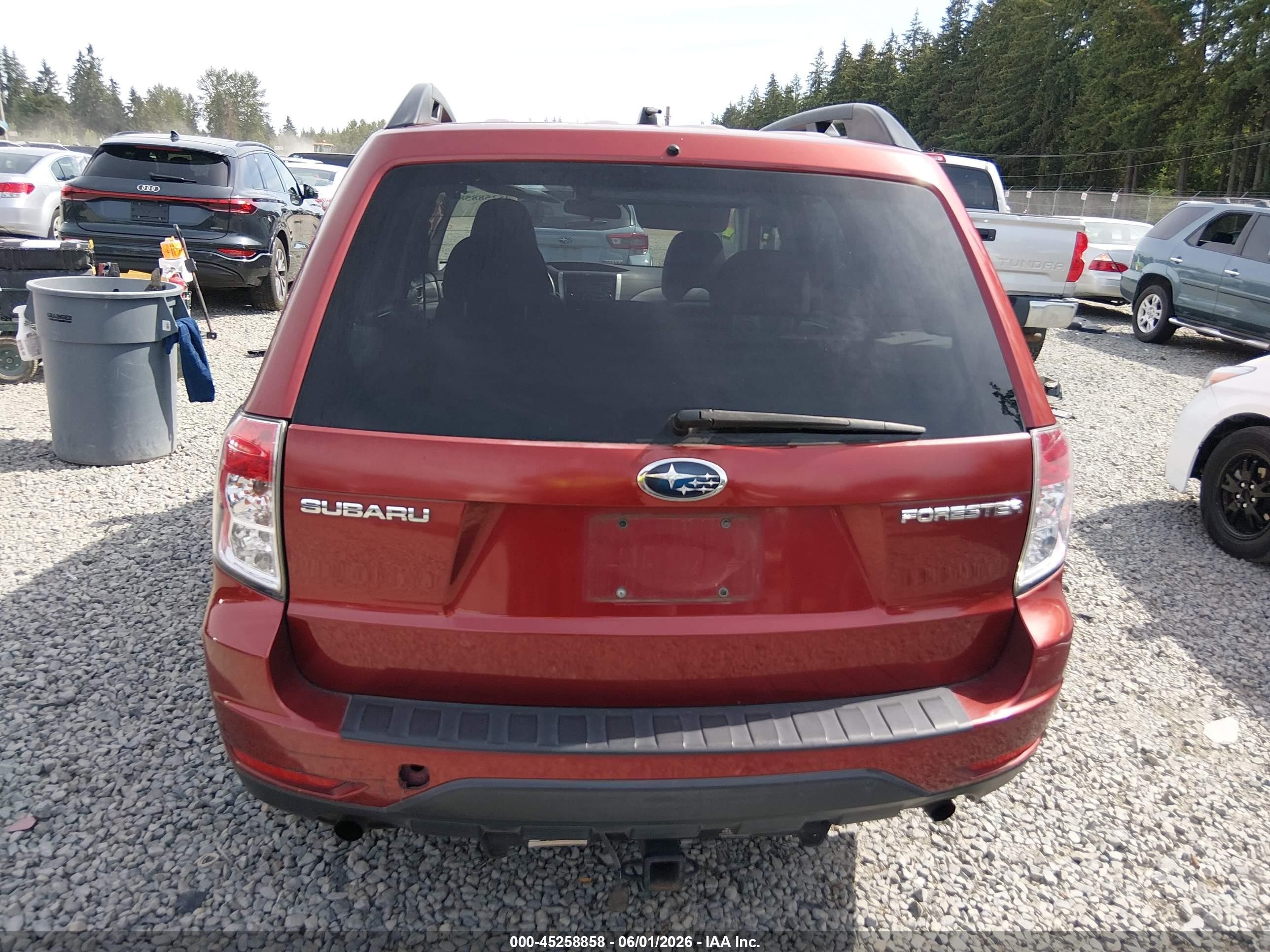 2009 Subaru Forester 2.5x Red vin: JF2SH63669H710685