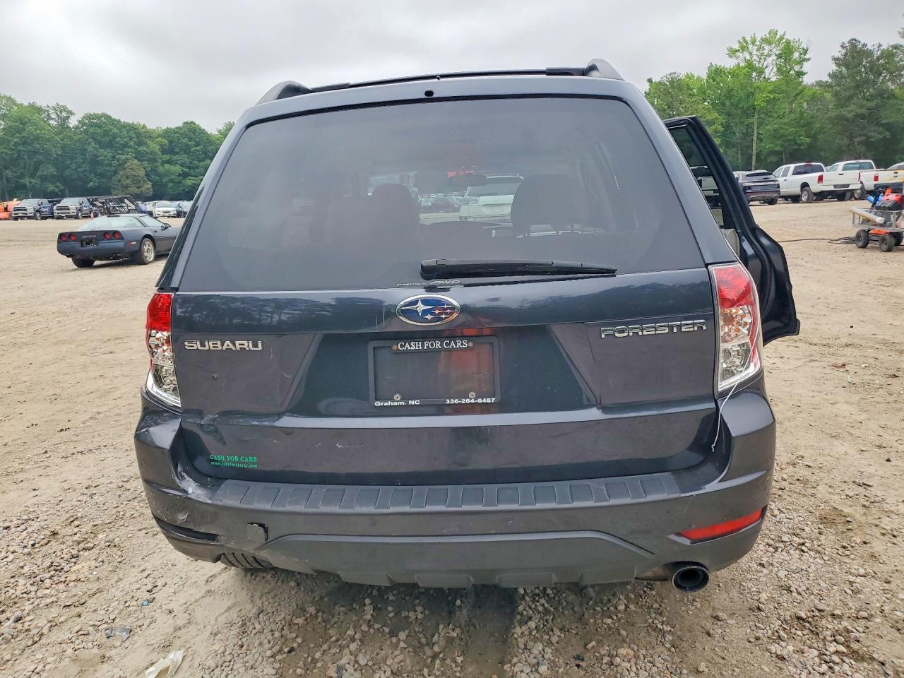 2009 Subaru Forester 2.5x Premium Black vin: JF2SH63669H725428