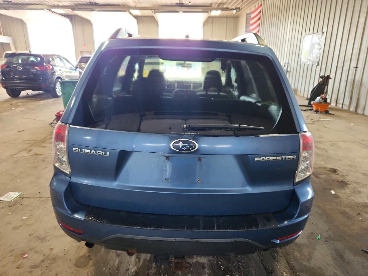 2009 Subaru Forester 2.5x Premium Blue vin: JF2SH63669H764939