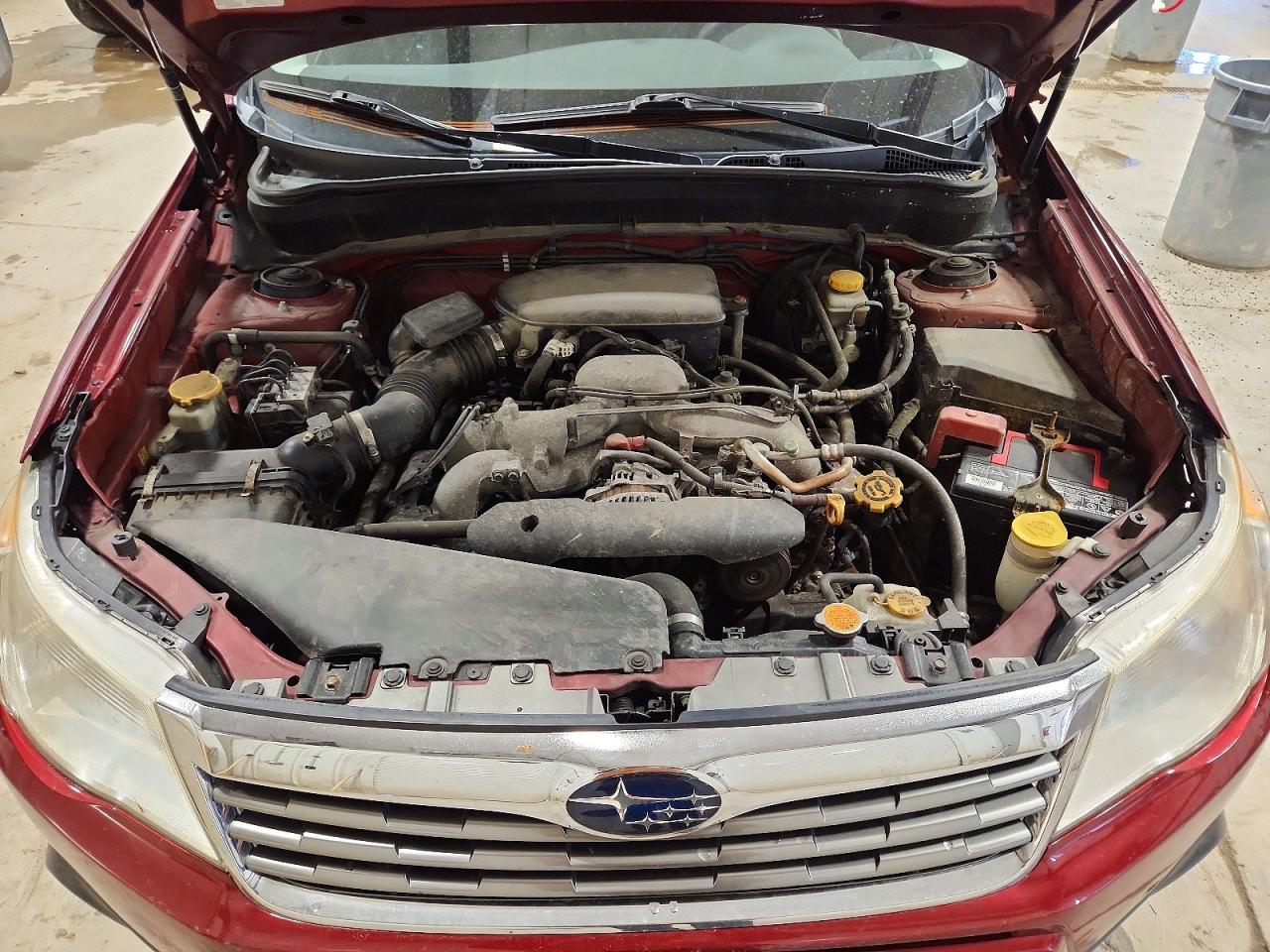 2009 Subaru Forester 2.5x Premium Burgundy vin: JF2SH63669H778002