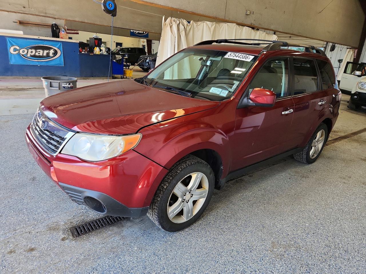 2009 Subaru Forester 2.5x Premium Burgundy vin: JF2SH63669H787217