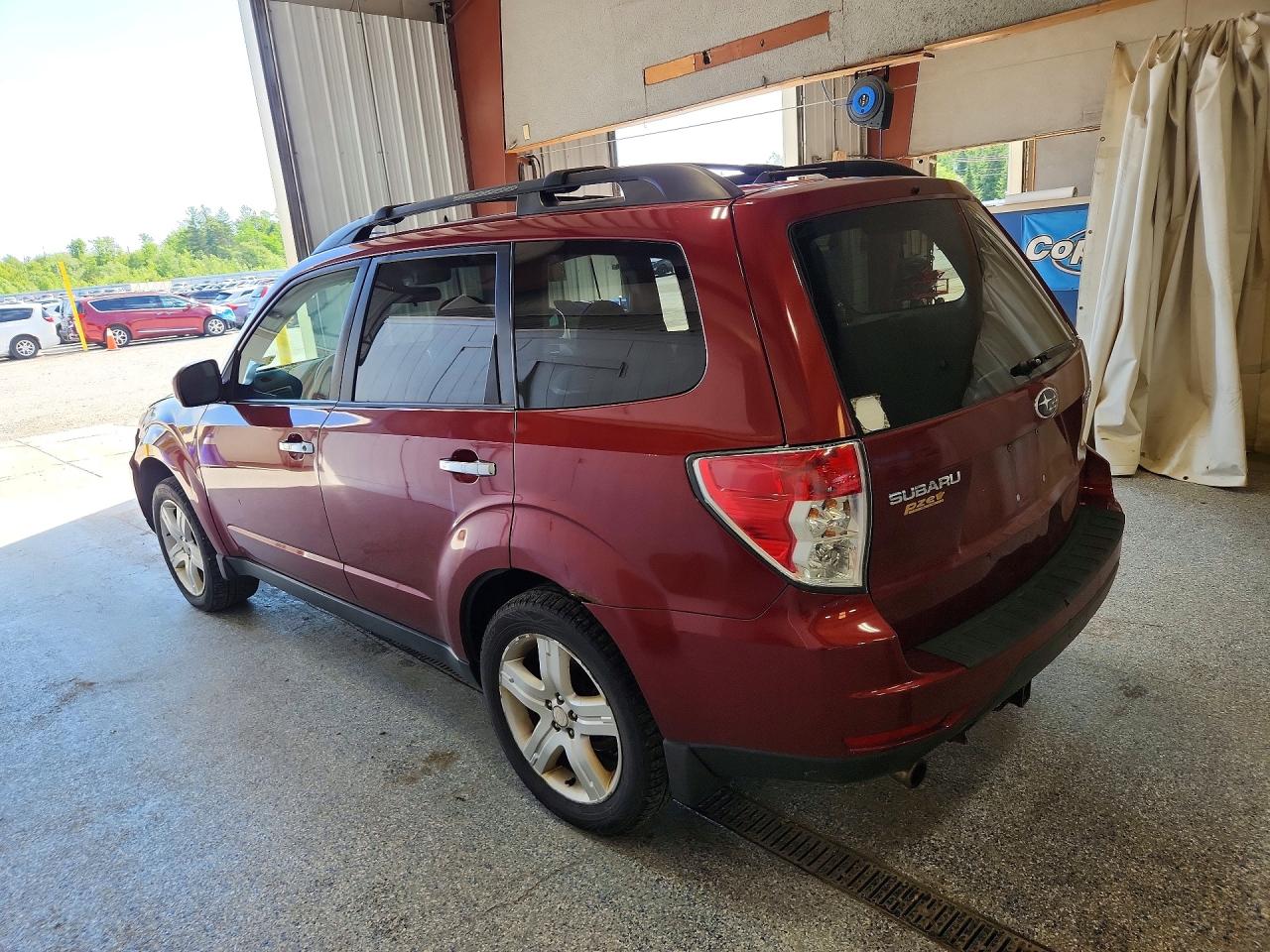 2009 Subaru Forester 2.5x Premium Burgundy vin: JF2SH63669H787217
