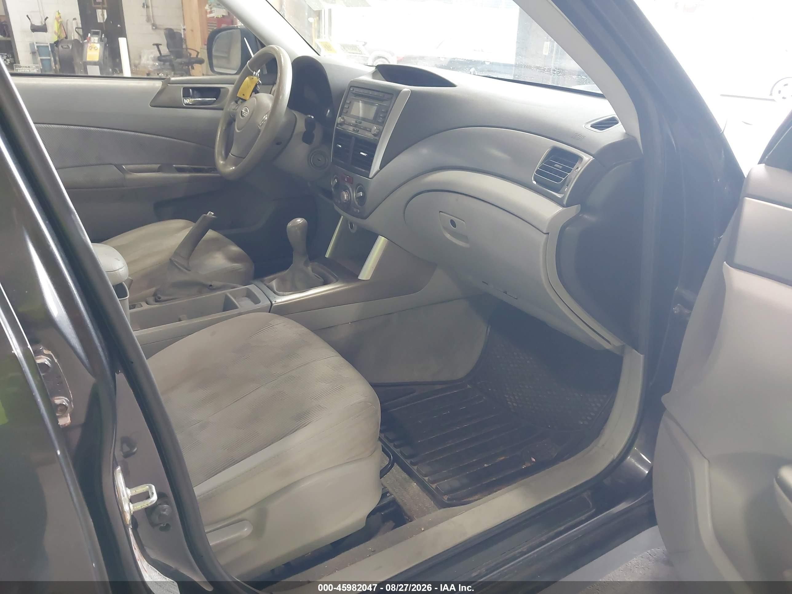 2009 Subaru Forester 2.5x Black vin: JF2SH63679G733477