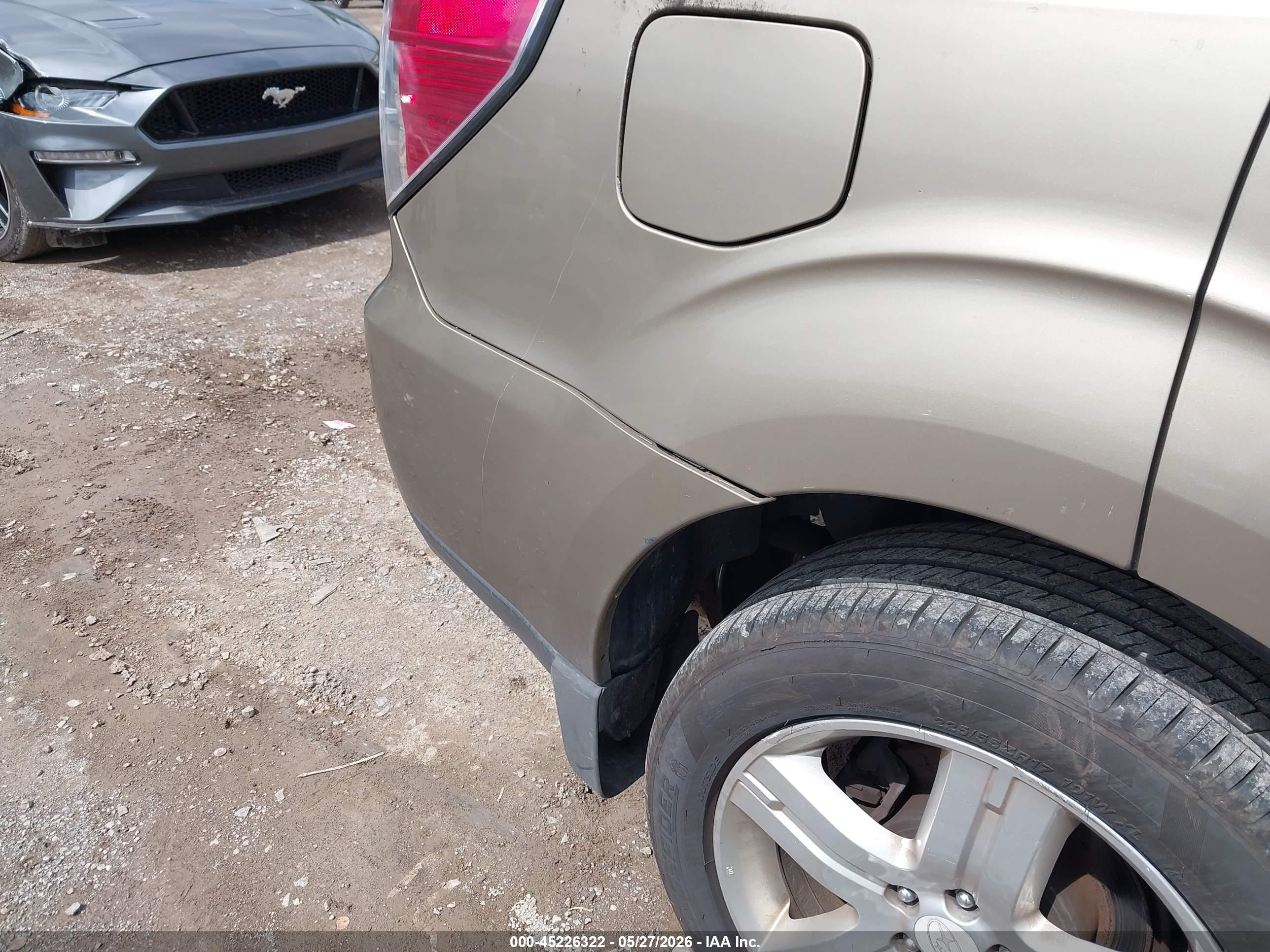 2009 Subaru Forester 2.5x Gold vin: JF2SH63679H721596