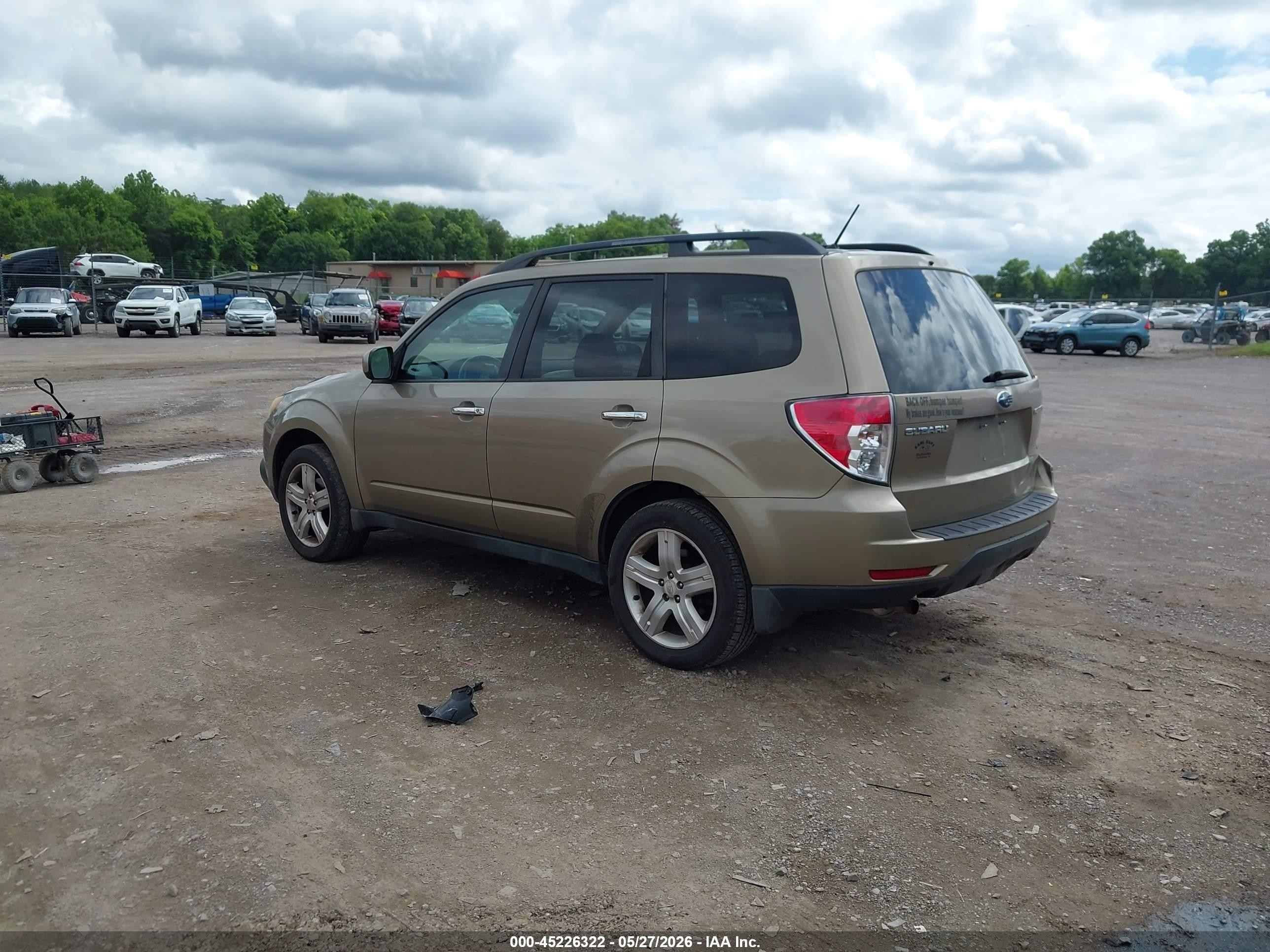 2009 Subaru Forester 2.5x Gold vin: JF2SH63679H721596