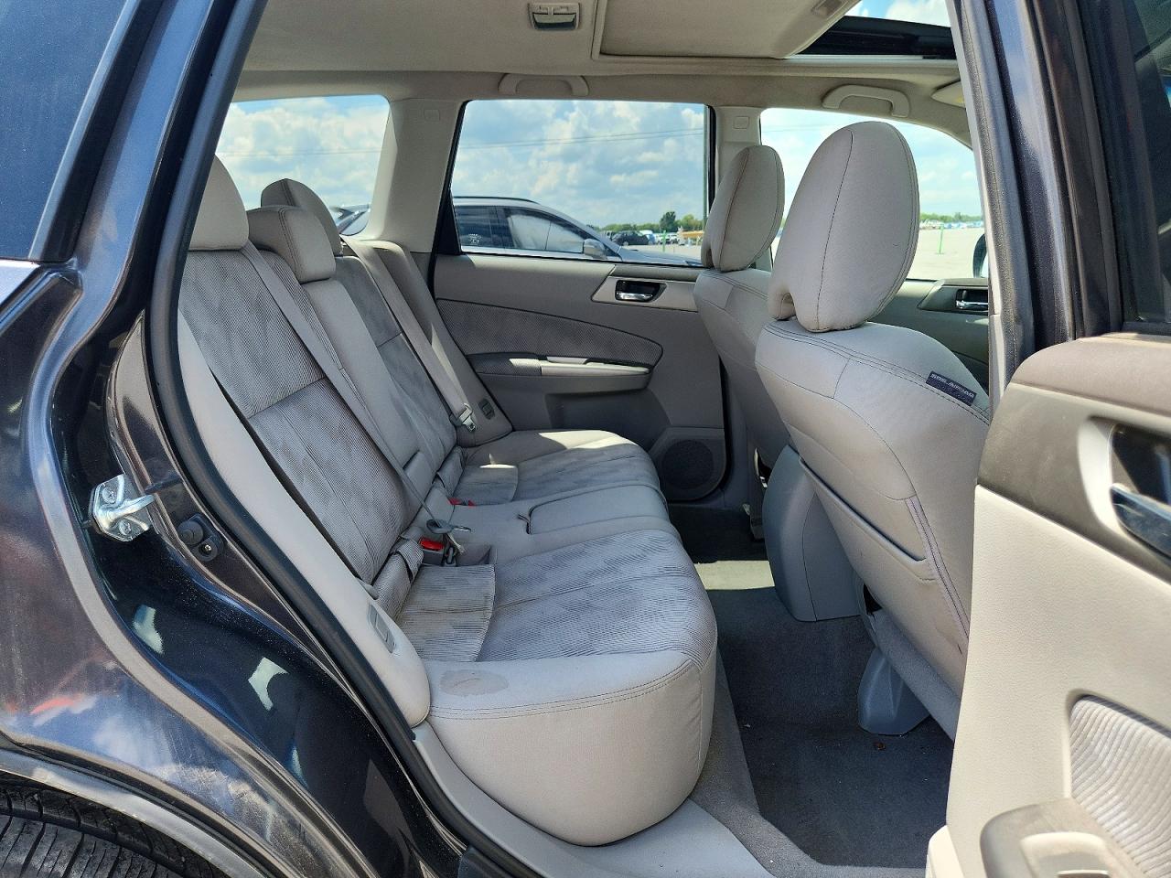 2009 Subaru Forester 2.5x Premium Gray vin: JF2SH63679H737426