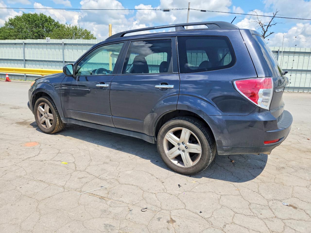 2009 Subaru Forester 2.5x Premium Gray vin: JF2SH63679H737426