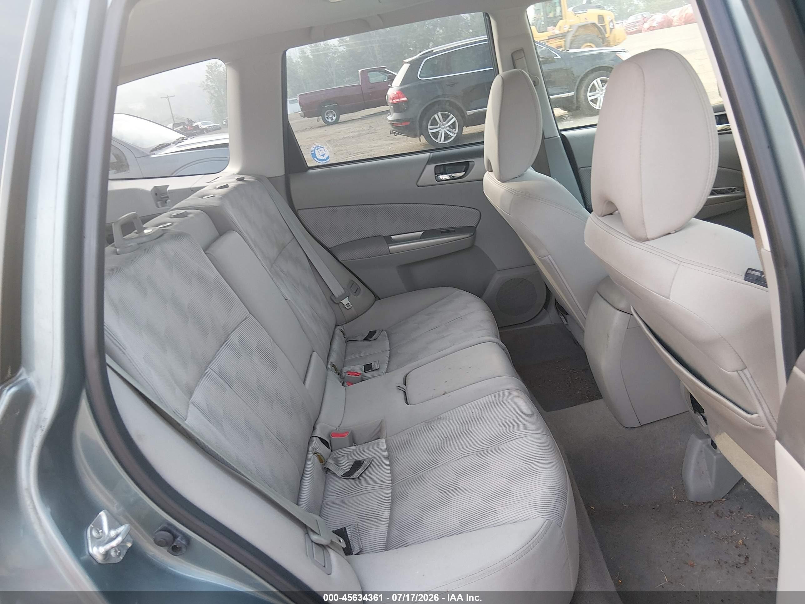 2009 Subaru Forester 2.5x Blue vin: JF2SH63679H784195