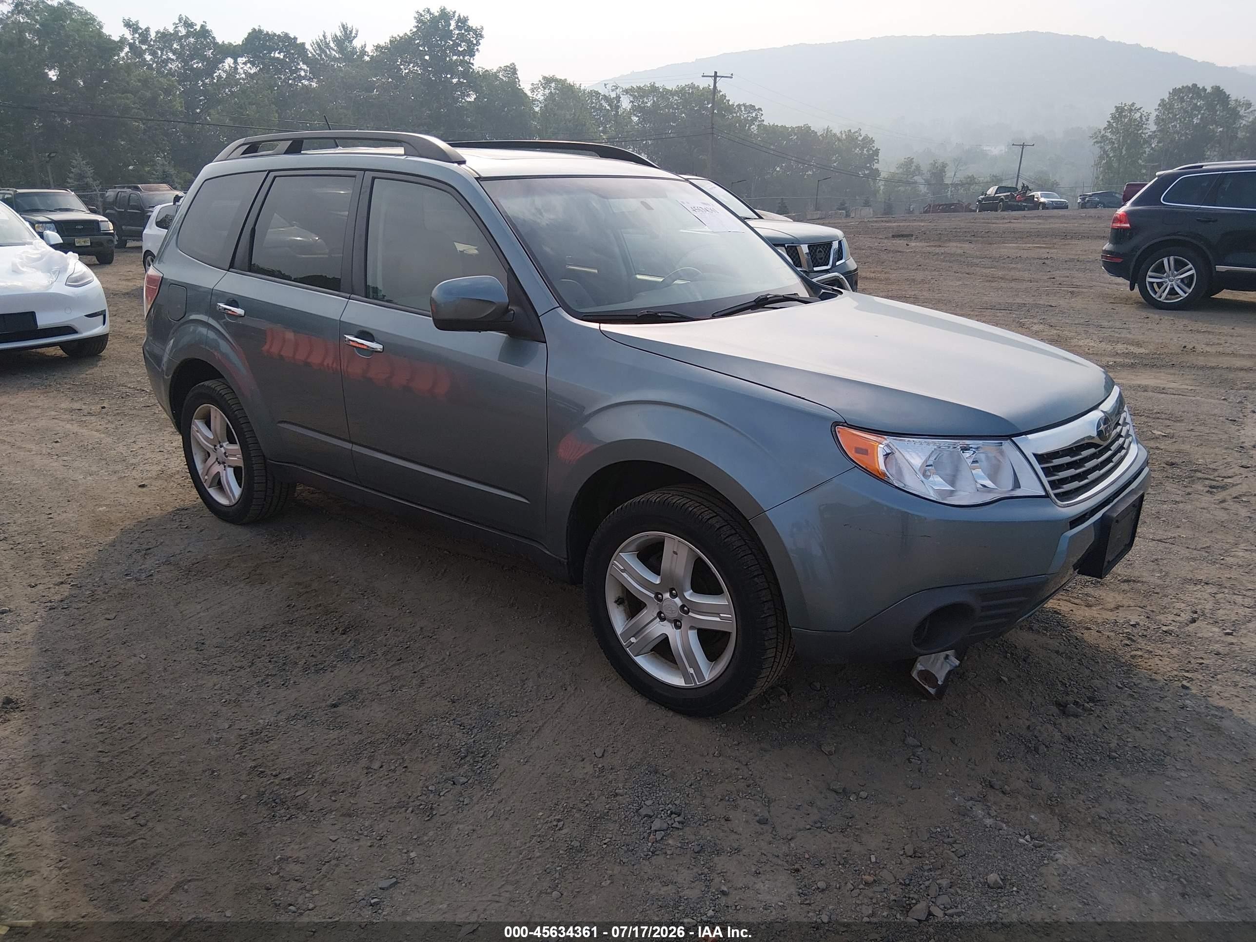 2009 Subaru Forester 2.5x Blue vin: JF2SH63679H784195