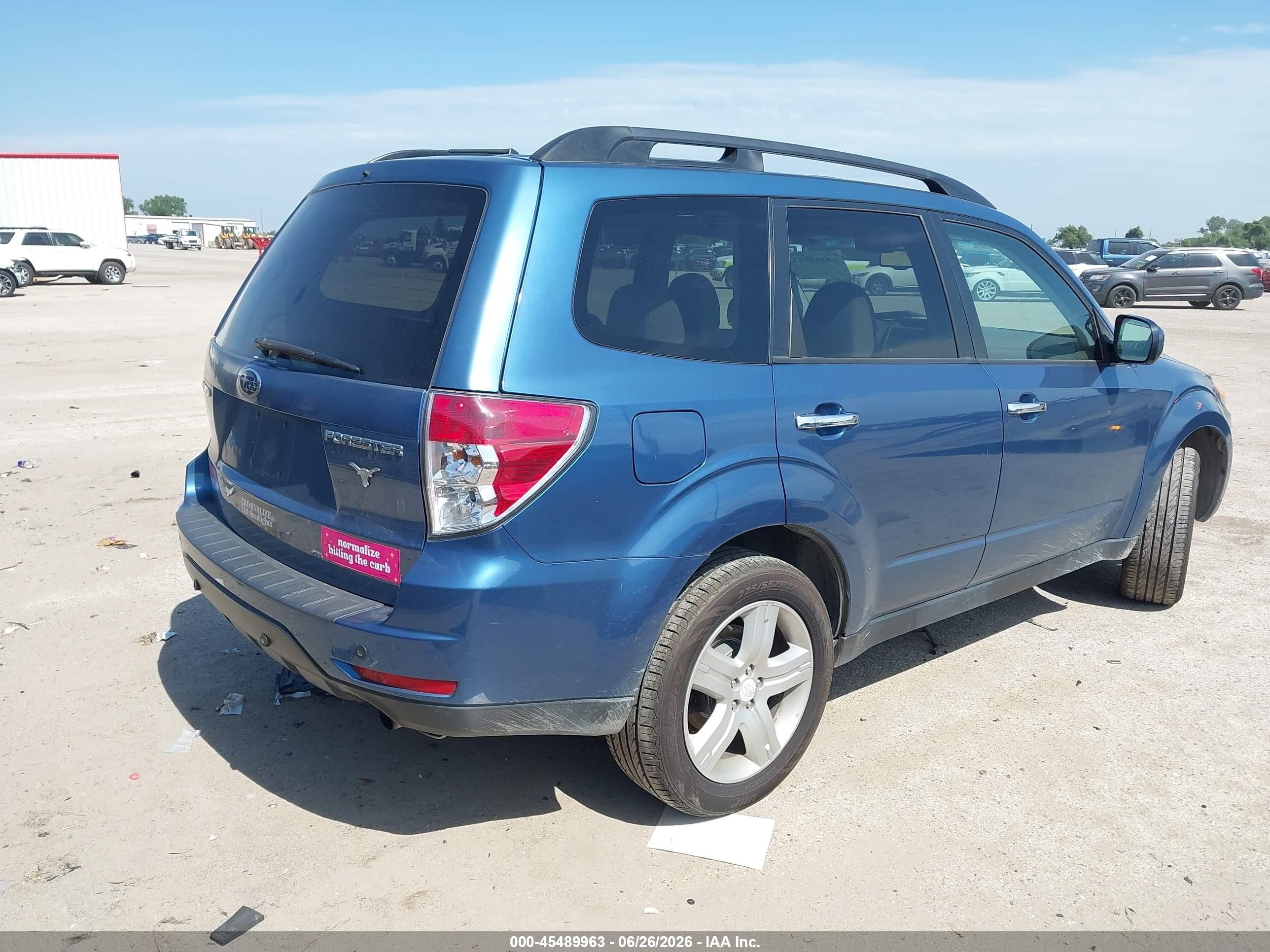 2009 Subaru Forester 2.5x Blue vin: JF2SH63679H795066