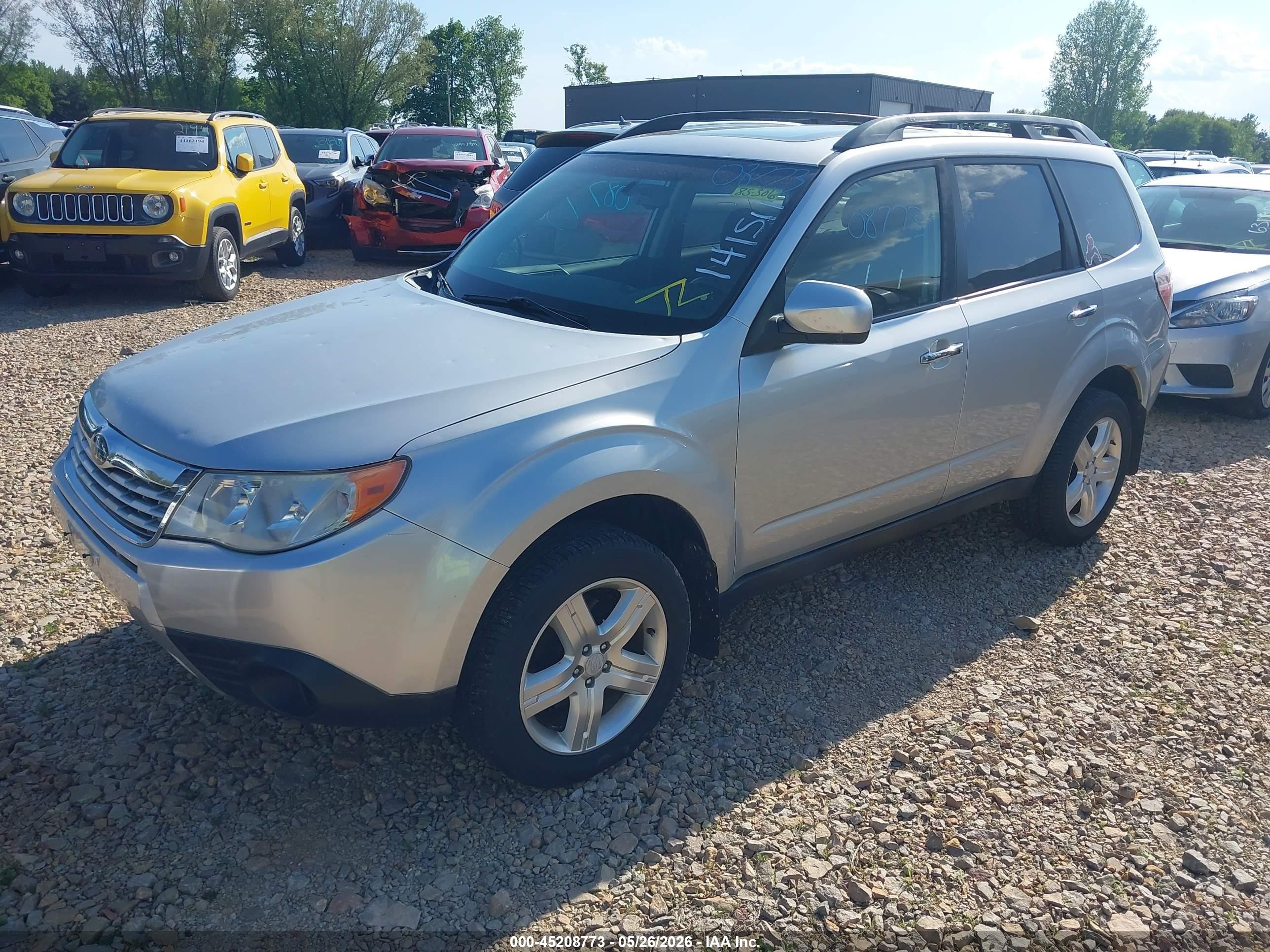 2009 Subaru Forester 2.5x Silver vin: JF2SH63689G714811