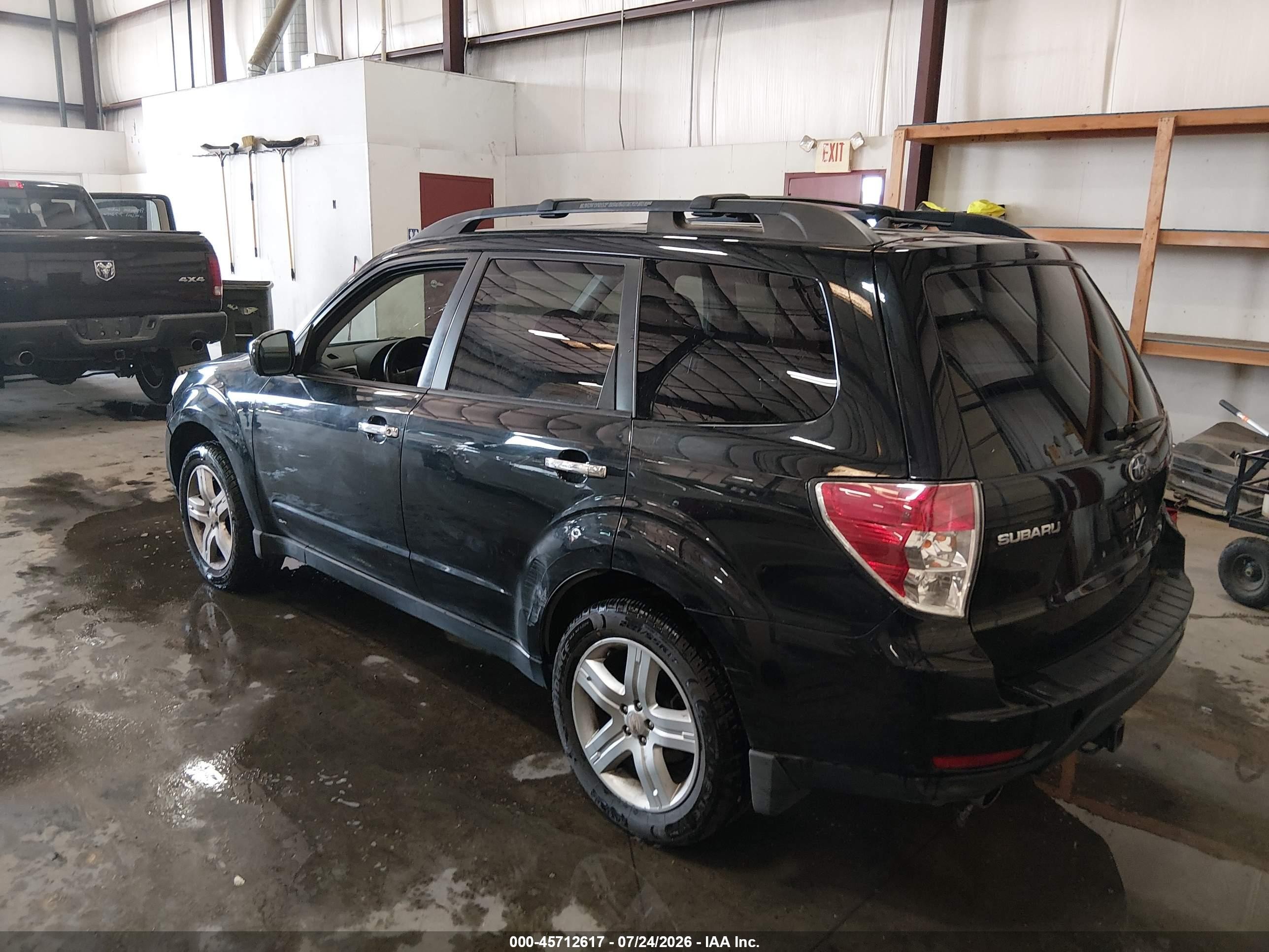 2009 Subaru Forester 2.5x Black vin: JF2SH63689H709215