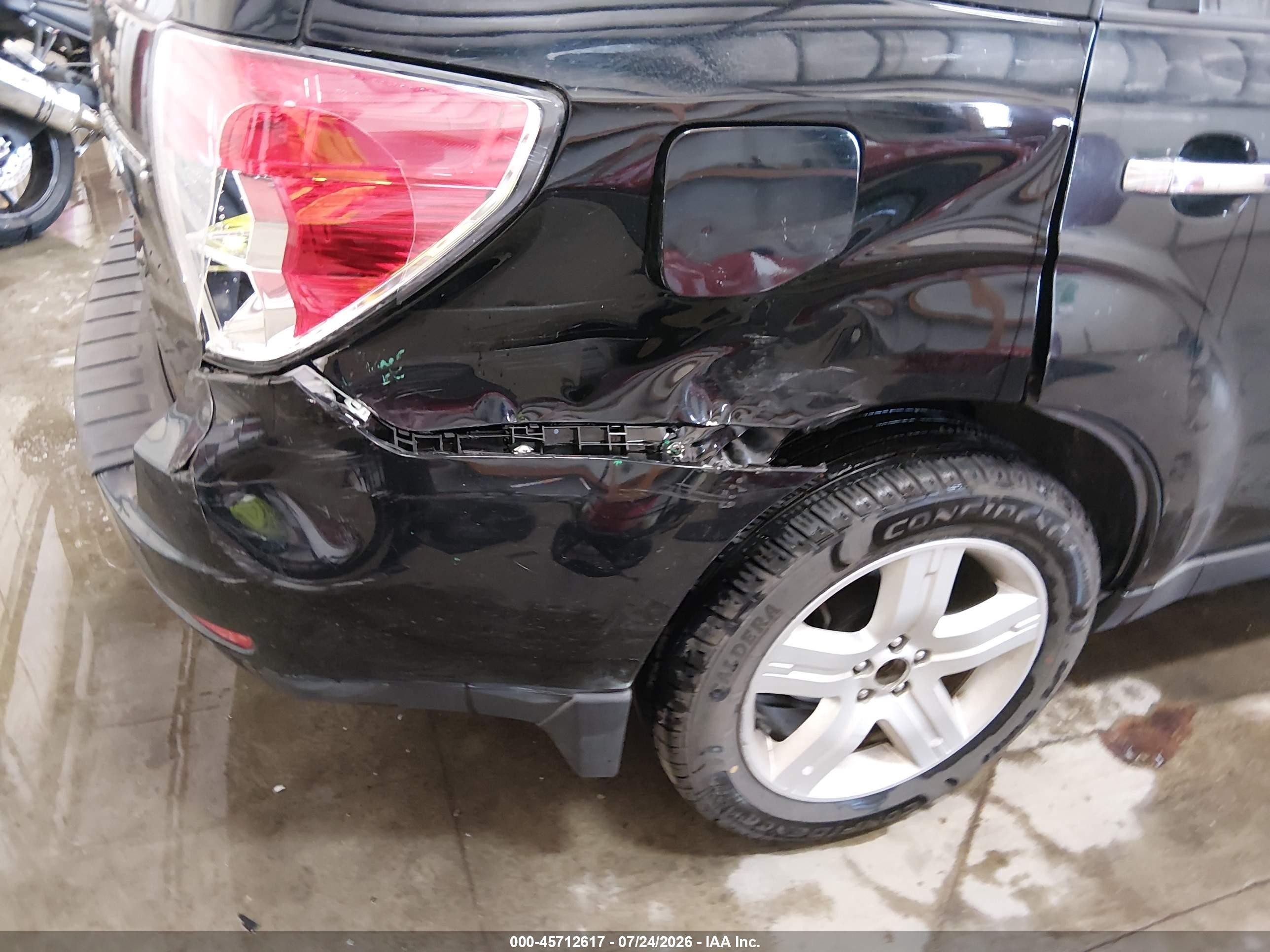 2009 Subaru Forester 2.5x Black vin: JF2SH63689H709215