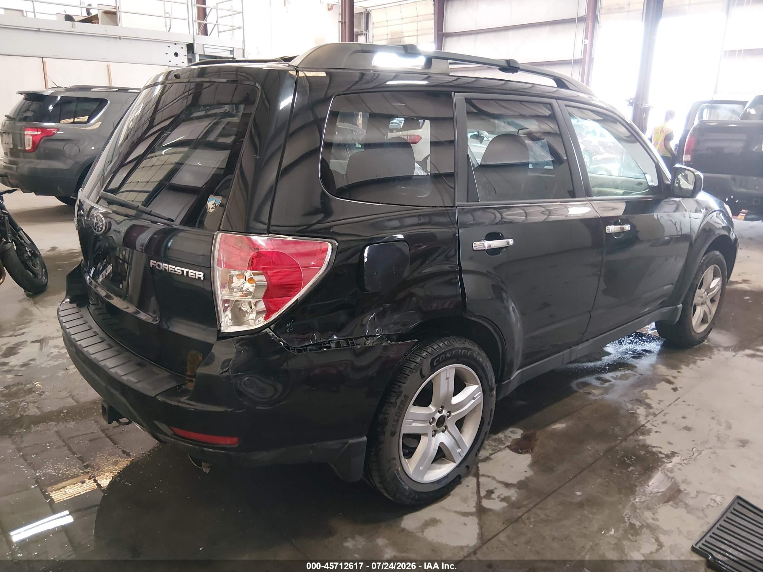 2009 Subaru Forester 2.5x Black vin: JF2SH63689H709215
