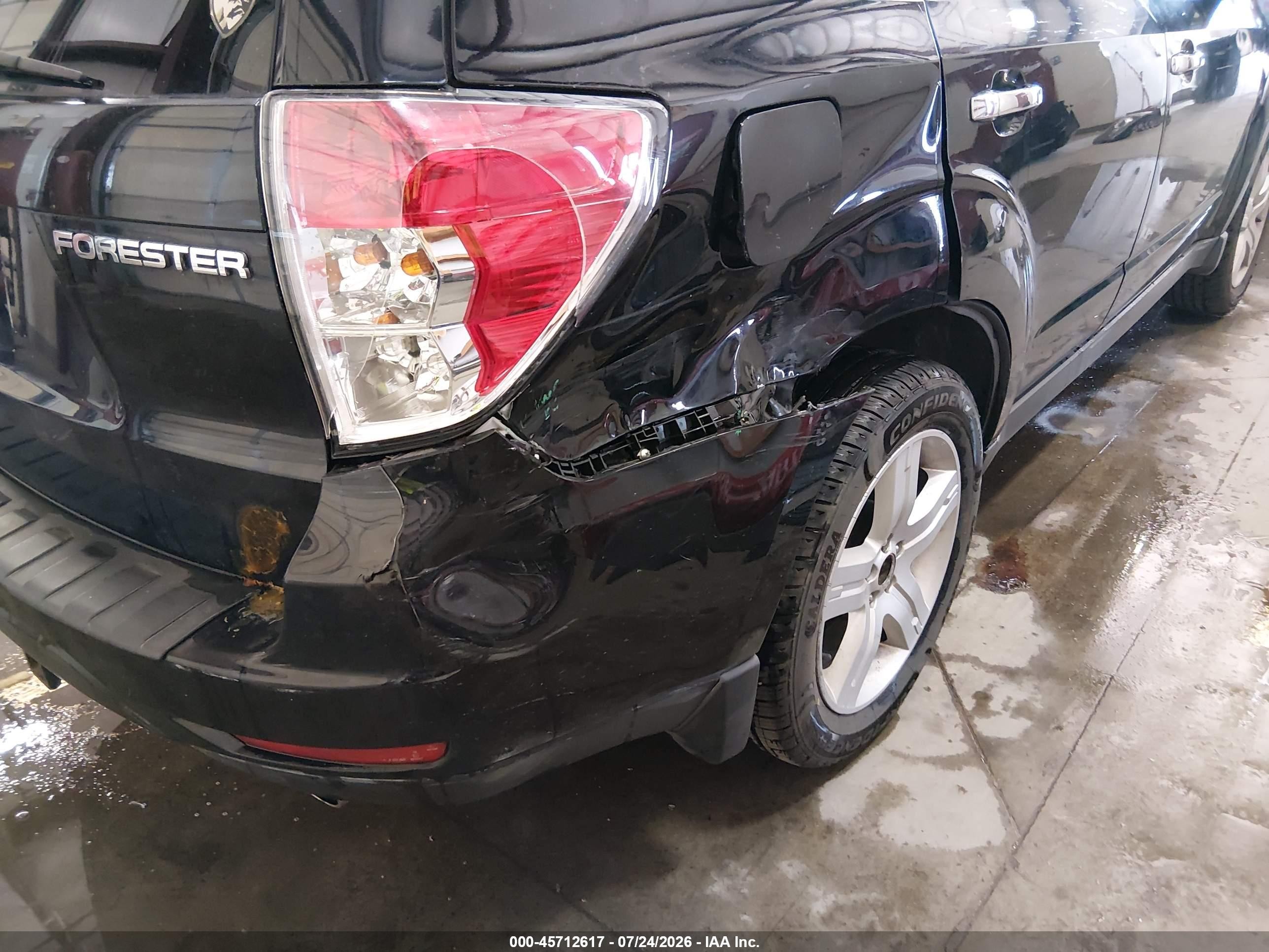 2009 Subaru Forester 2.5x Black vin: JF2SH63689H709215