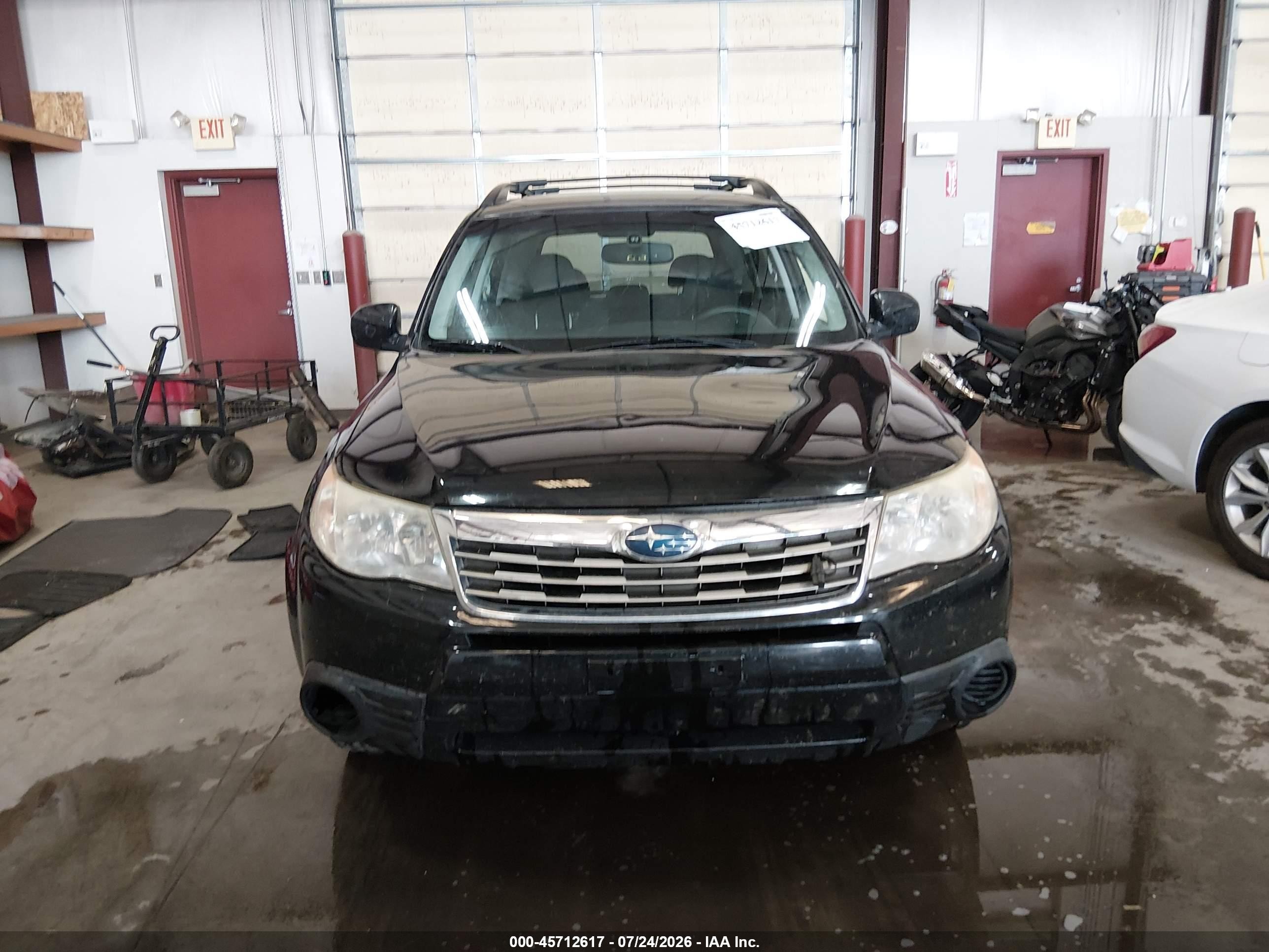 2009 Subaru Forester 2.5x Black vin: JF2SH63689H709215