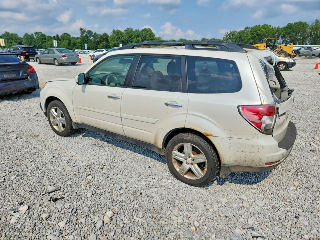 2009 Subaru Forester 2.5x Premium White vin: JF2SH63689H719470
